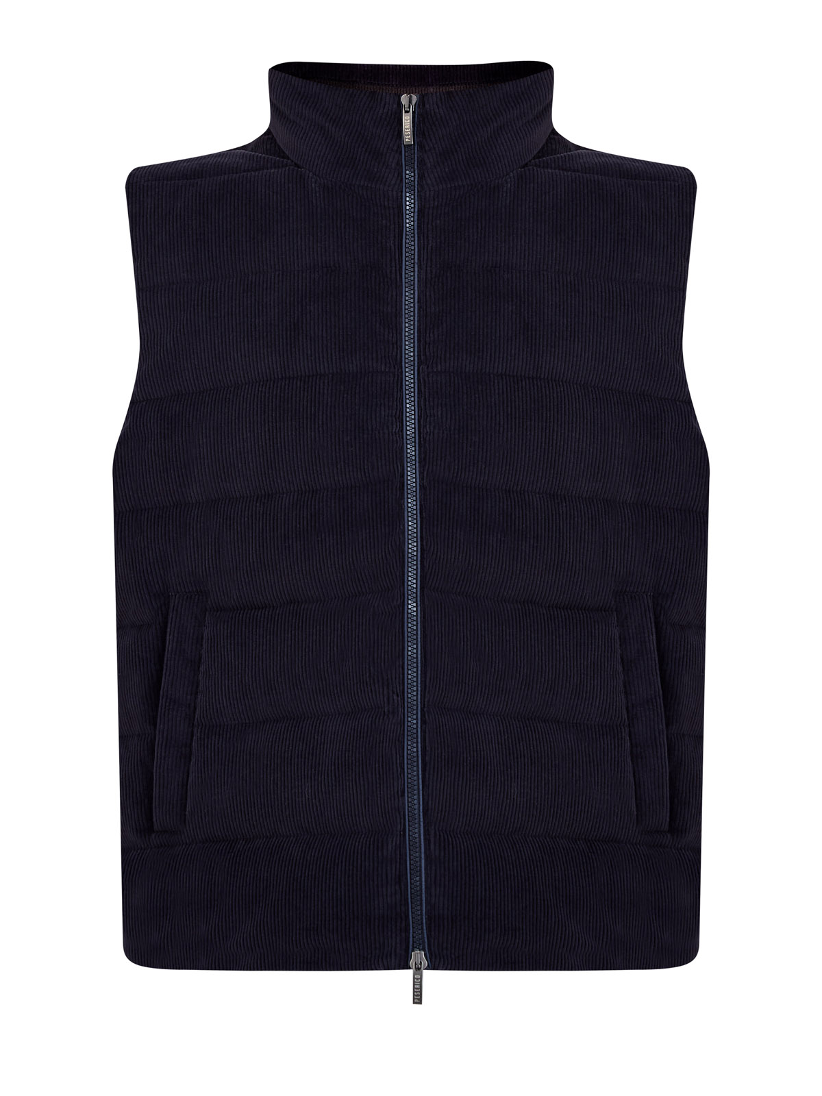 Пуховый жилет из фактурного хлопкового вельвета 79840₽