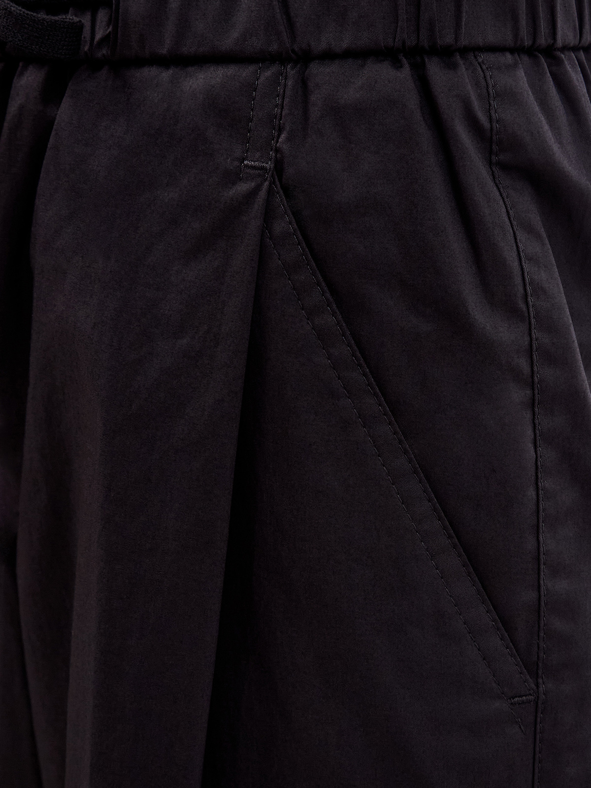 Брюки с карманами в стиле карго и эластичным поясом на кулиске PESERICO, цвет черный, размер 38;40;42;44;46 - фото 5