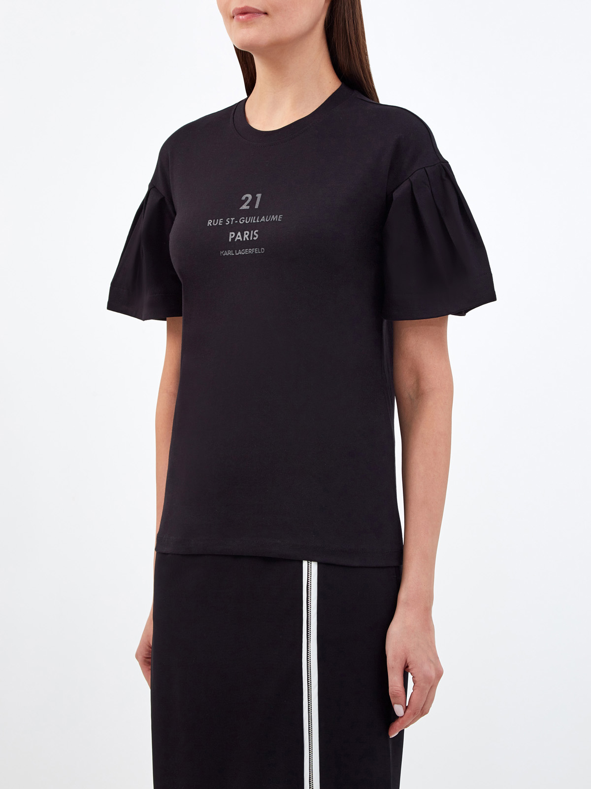 Монохромная хлопковая футболка с архитектурными рукавами KARL LAGERFELD, цвет черный, размер XS;S;L - фото 3