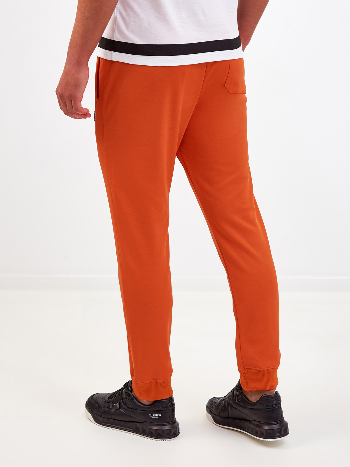 Спортивные брюки из технического хлопка VLTN TAG VALENTINO, цвет оранжевый, размер 48;52;50 - фото 4