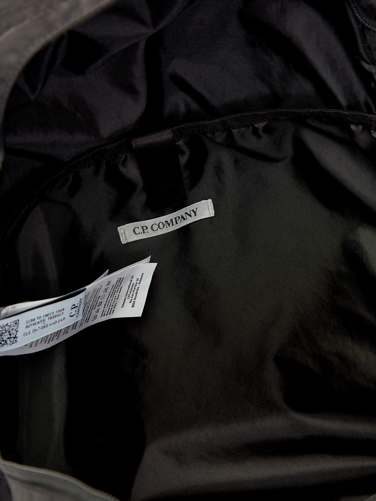 Рюкзак из водостойкого нейлона с мембранной спинкой и линзой C.P. C.P.COMPANY, цвет черный, размер 60;59;58 - фото 6