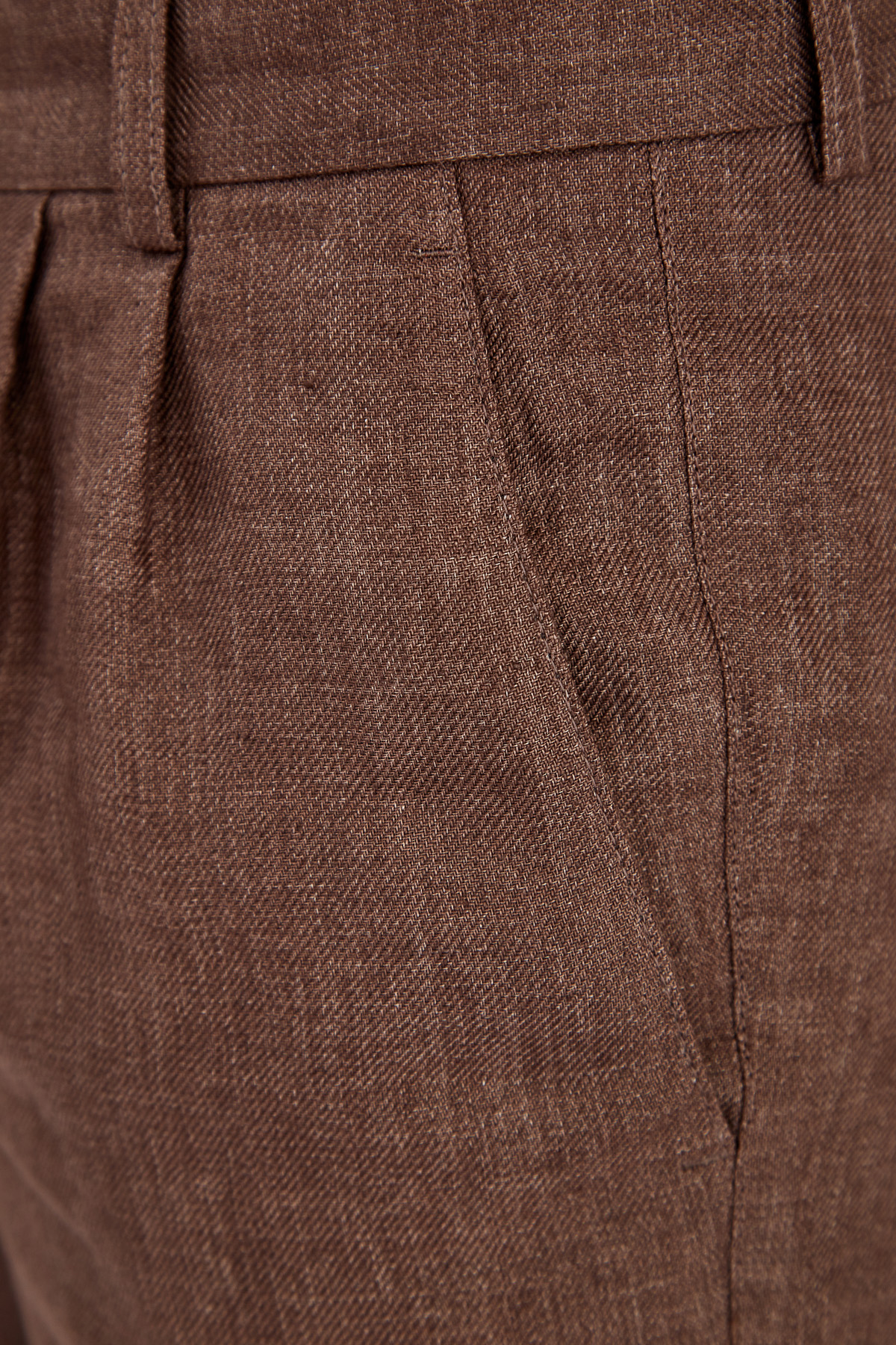 Брюки из фактурного льна делаве с защипами и жатой текстурой BRUNELLO CUCINELLI, цвет коричневый, размер 46;48;54 - фото 6