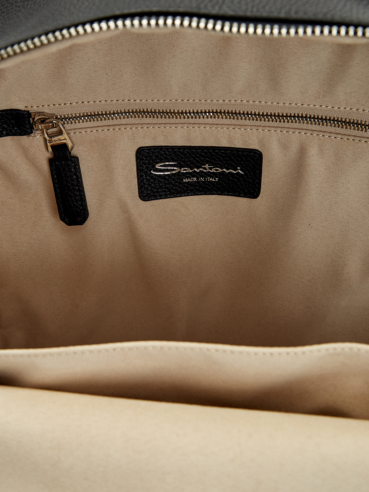 Вместительный рюкзак из крупнозернистой телячьей кожи SANTONI, цвет черный, размер M;L - фото 6