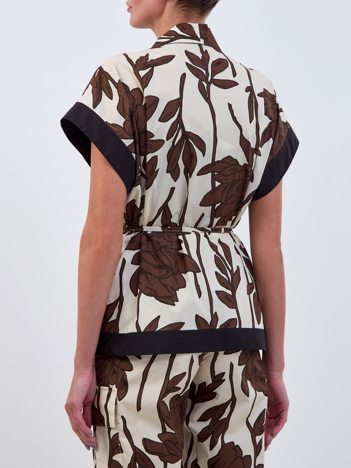 Блуза-кимоно из хлопкового поплина с цепочкой Мониль и поясом BRUNELLO CUCINELLI, цвет коричневый, размер 42 - фото 4