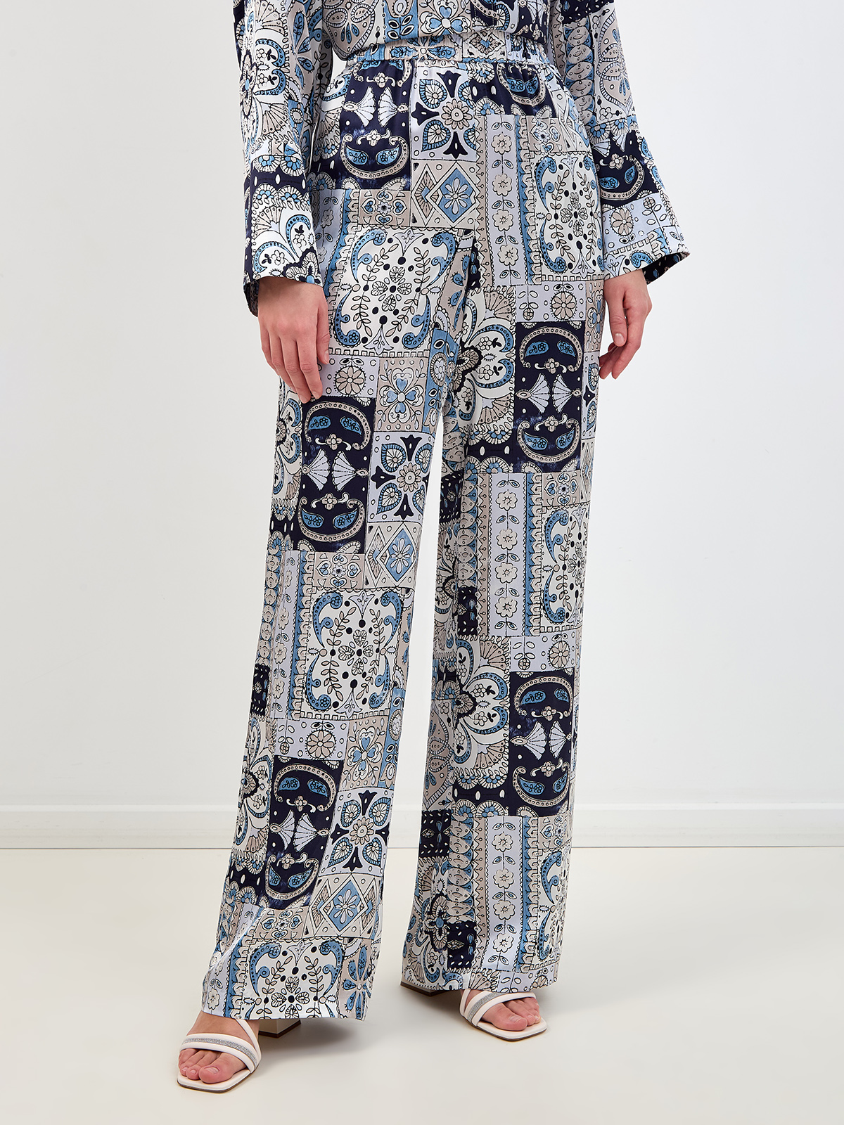 Шелковые брюки-палаццо с орнаментом и эластичным поясом ELEVENTY, цвет голубой, размер 42;44;46;48 - фото 3