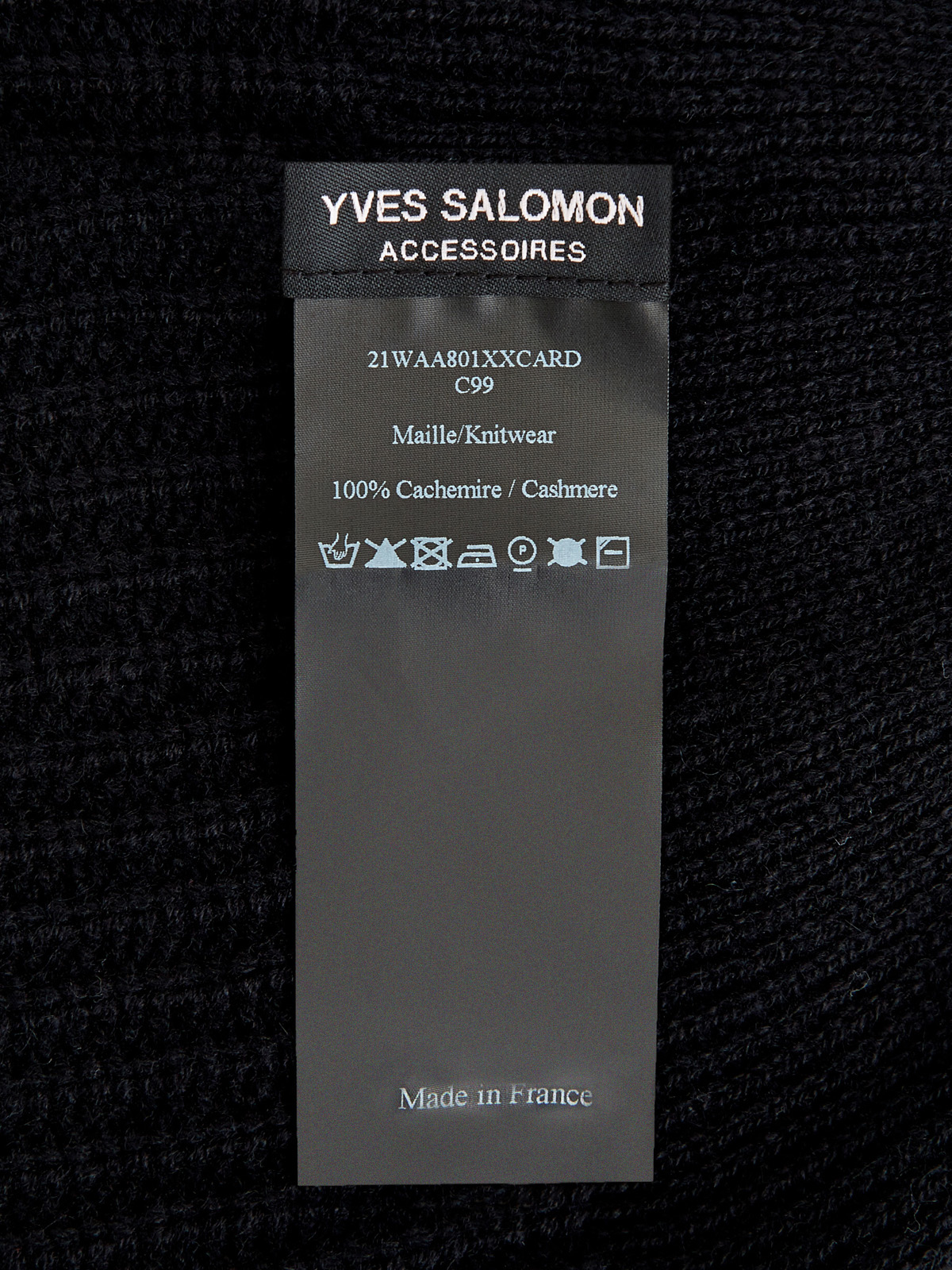 Шапка из мягкой кашемировой пряжи с отворотом YVES SALOMON, цвет черный, размер 34 - фото 4