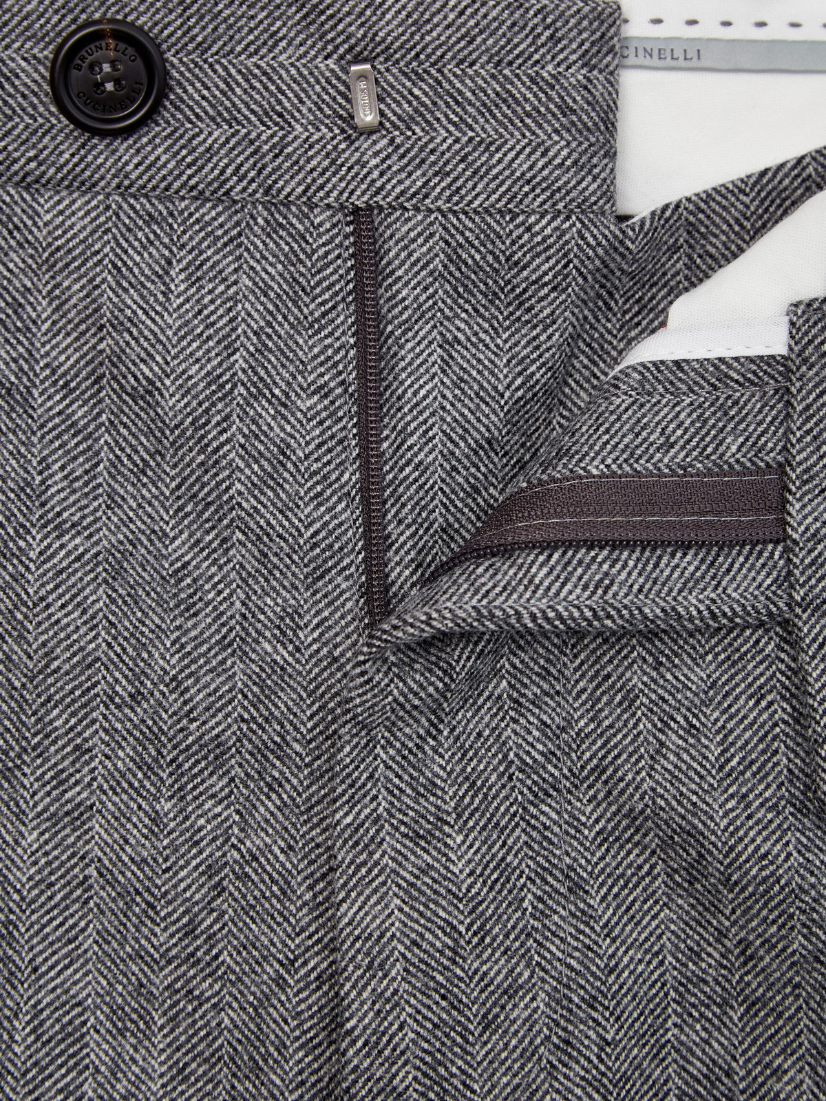 Шерстяные брюки в стиле sprezzatura с защипами BRUNELLO CUCINELLI, цвет серый, размер 46;50;52 - фото 6