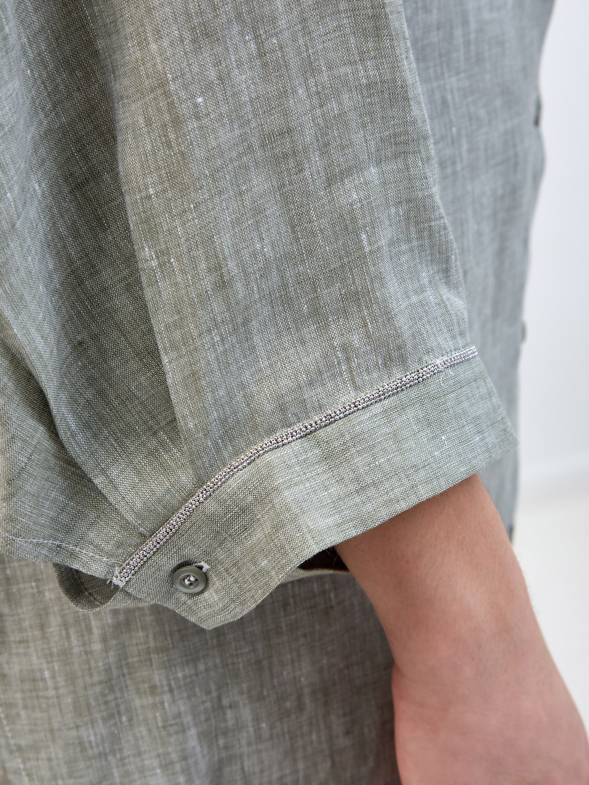 Удлиненная рубашка из льна с разрезами и цепочками Punto Luce PESERICO, цвет зеленый, размер 40 - фото 5