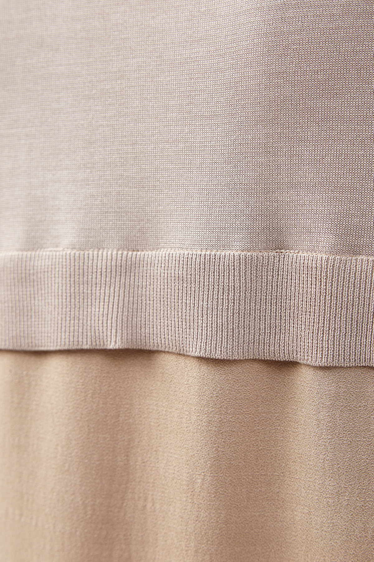 Блуза из шерстяной ткани и шелкового трикотажа AGNONA, цвет бежевый, размер 44;46 - фото 6