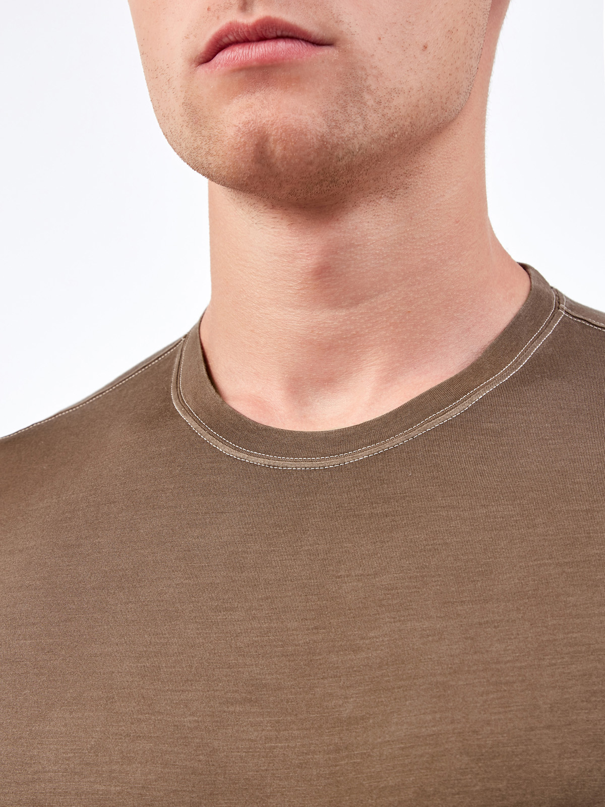 Шелковая футболка из джерси с контрастной отделкой швов GRAN SASSO, цвет коричневый, размер 50;52;48 - фото 5