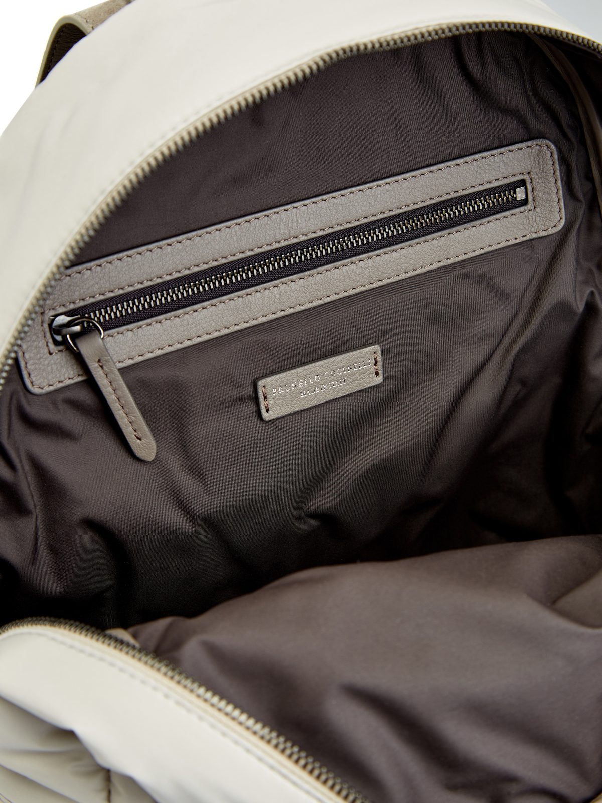Рюкзак из бархатистой замши и тафты с цепочкой Мониль BRUNELLO CUCINELLI, цвет серый, размер 42;44 - фото 7