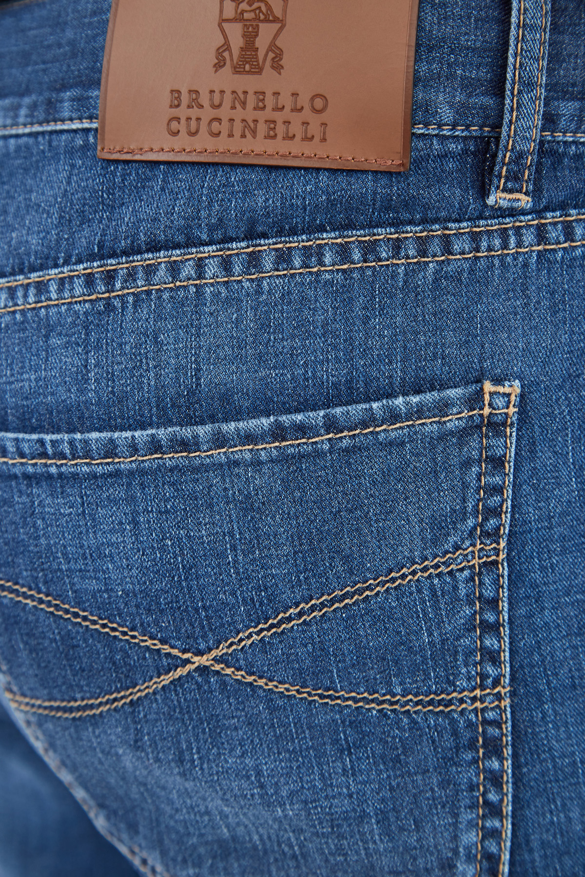 Прямые джинсы из японского денима с выбеленным эффектом BRUNELLO CUCINELLI, цвет синий, размер 56 - фото 7