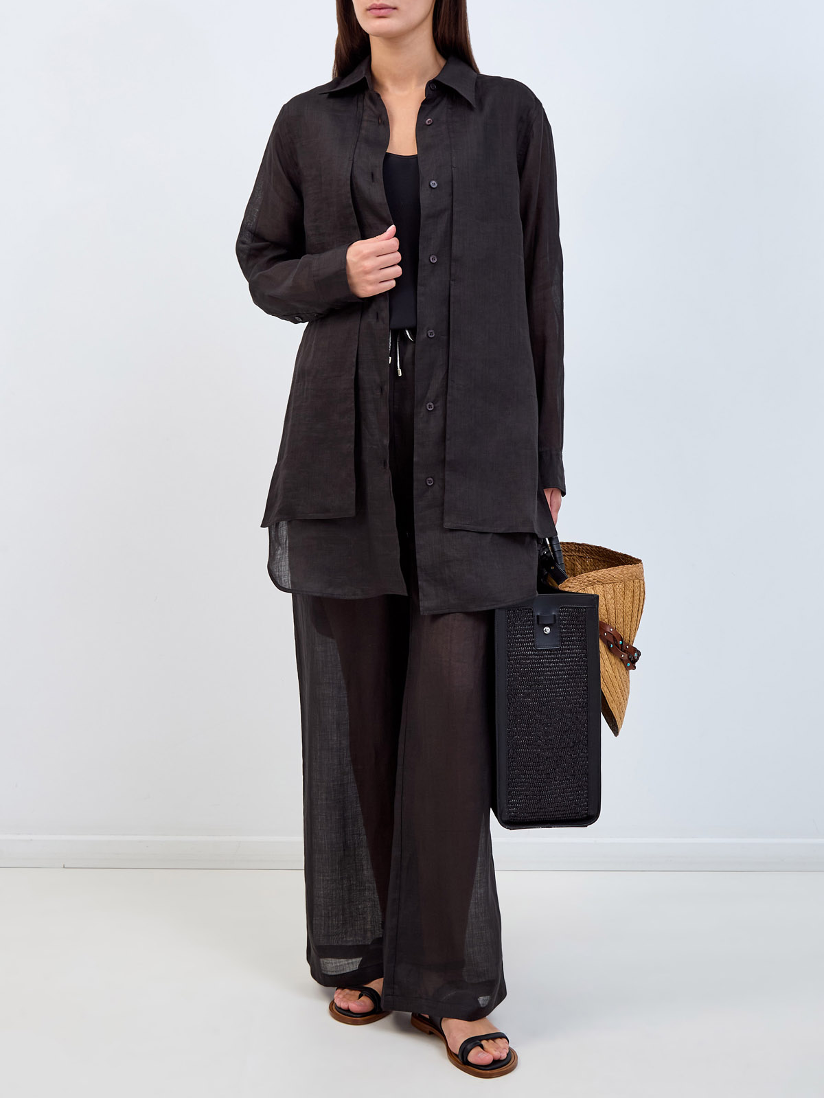 Удлиненная блуза из натурального крапивного волокна с символикой LORENA ANTONIAZZI, цвет черный, размер 44;46 - фото 2