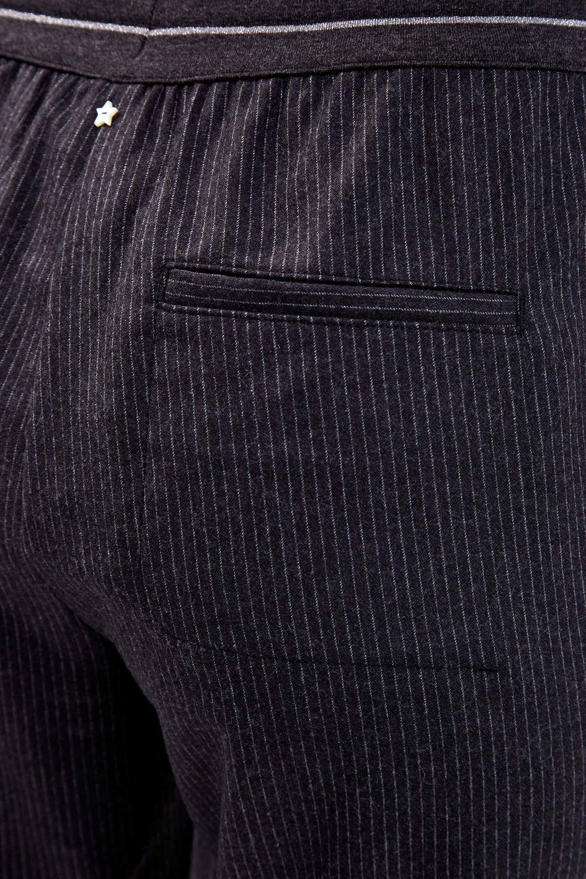 Шерстяные брюки с мерцающей трикотажной отделкой LORENA ANTONIAZZI, цвет черный, размер 40;42;44 - фото 6