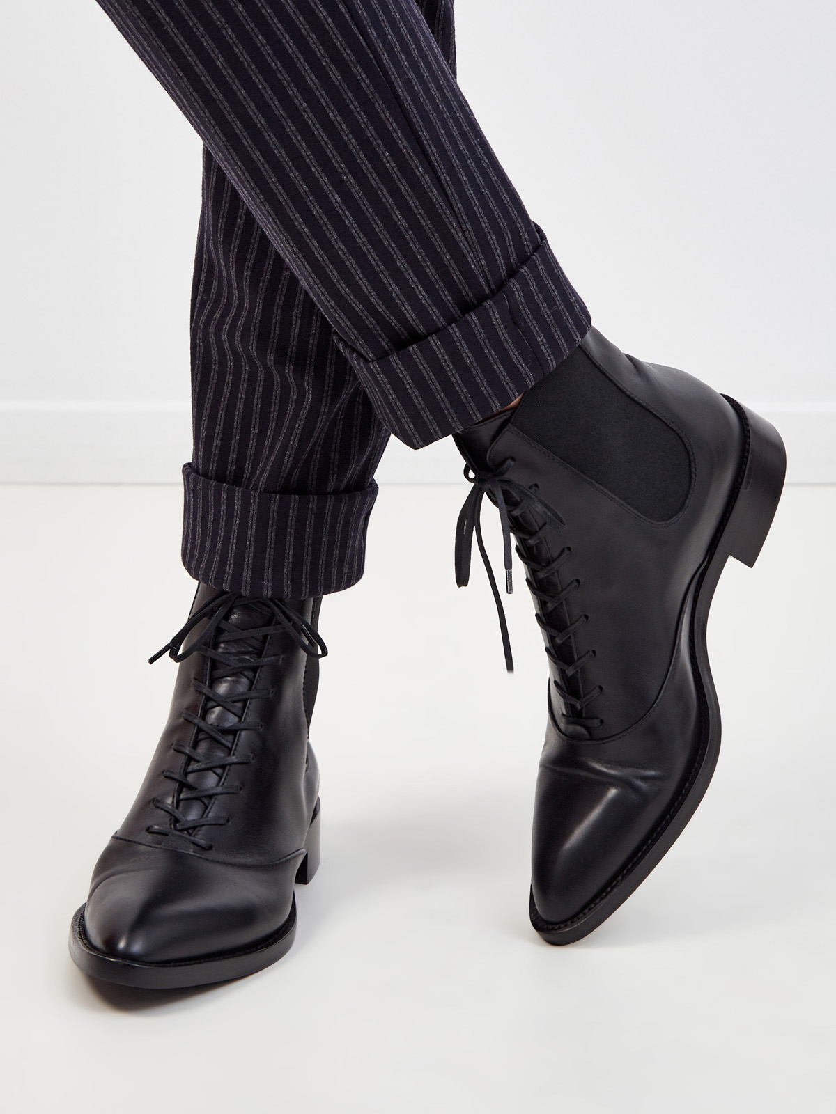 Ботинки Dresda из телячьей кожи с заостренным мыском GIANVITO ROSSI, цвет черный, размер 5.5;6;6.5;7;7.5;8;9;8.5 - фото 2