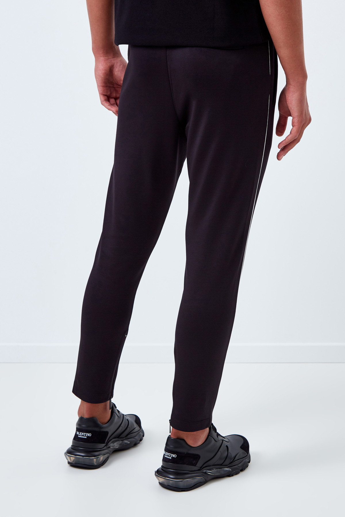 Зауженные брюки с тонкими лампасами VALENTINO, цвет черный, размер 48;52 - фото 4
