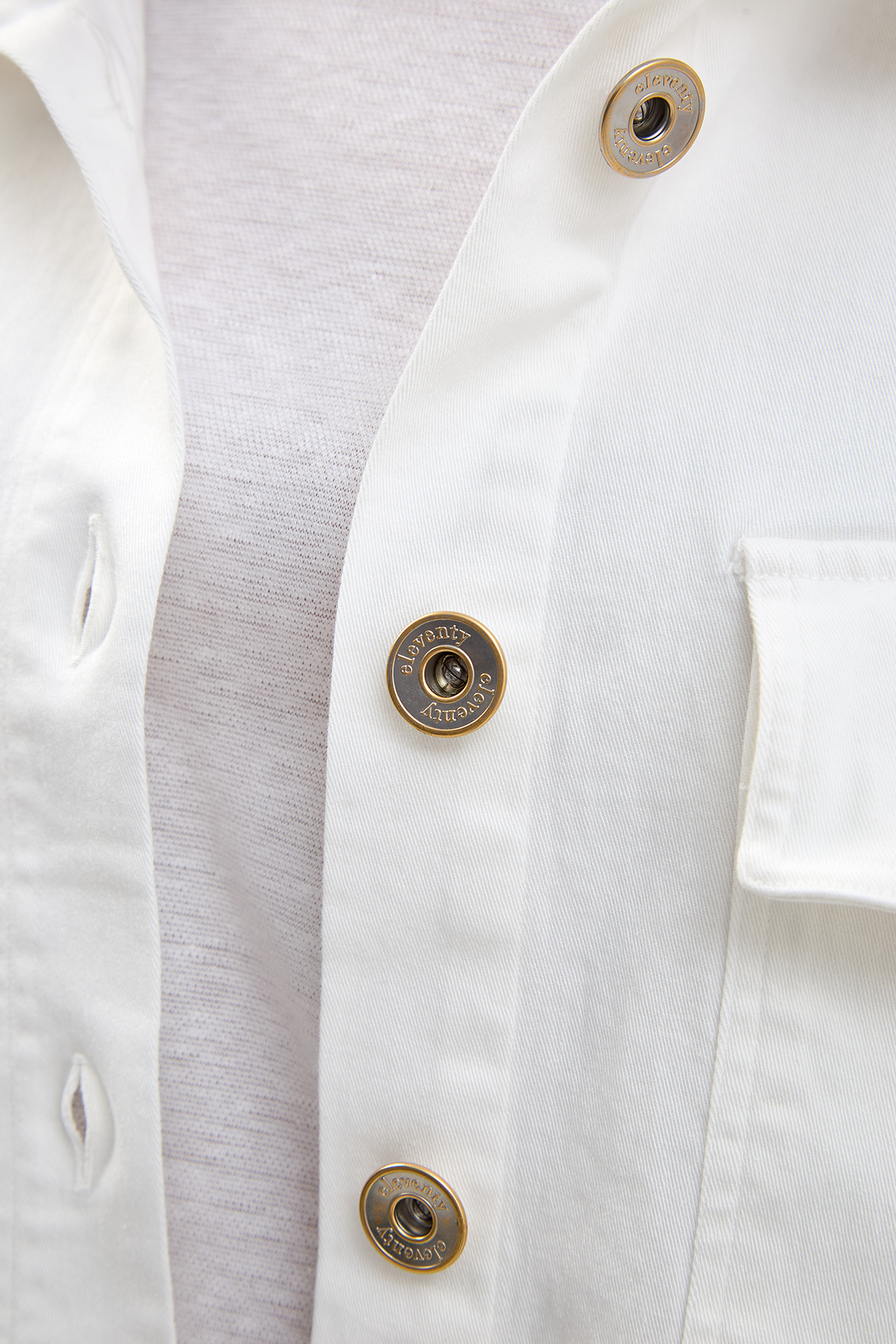 Рубашка из хлопкового денима с бахромой и пуговицами ручной работы ELEVENTY, цвет белый, размер 38;40;42 - фото 5