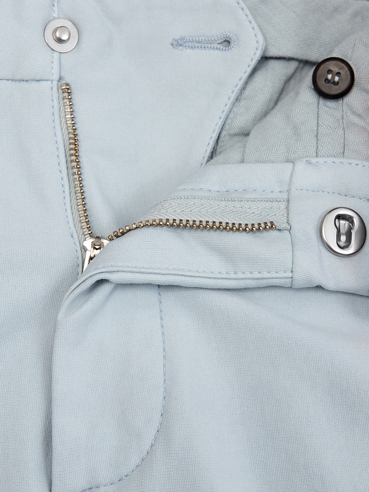 Однотонные брюки в стиле casual из гладкого эластичного хлопка ELEVENTY, цвет голубой, размер 46;50;52 - фото 6