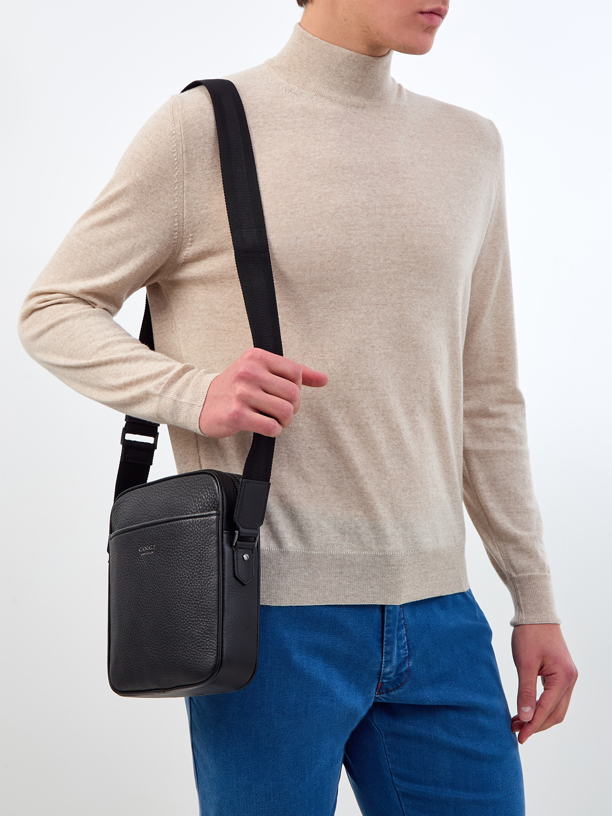 Кожаная сумка-мессенджер с регулируемым плечевым ремнем CANALI, цвет черный, размер 52;54;56;50 - фото 2