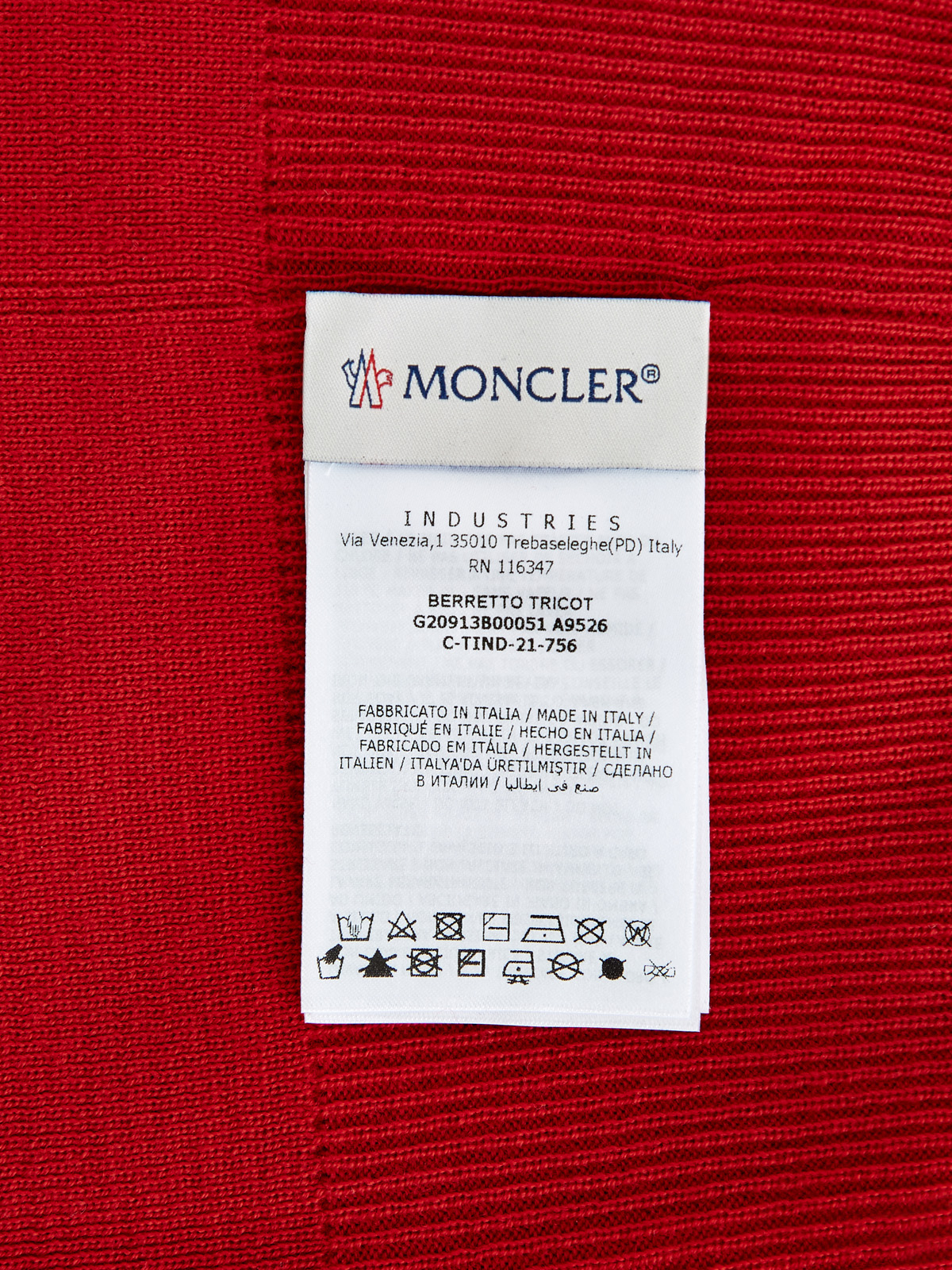 Яркая шапка из шерсти с макро-логотипом MONCLER, цвет красный, размер 48;50 - фото 4