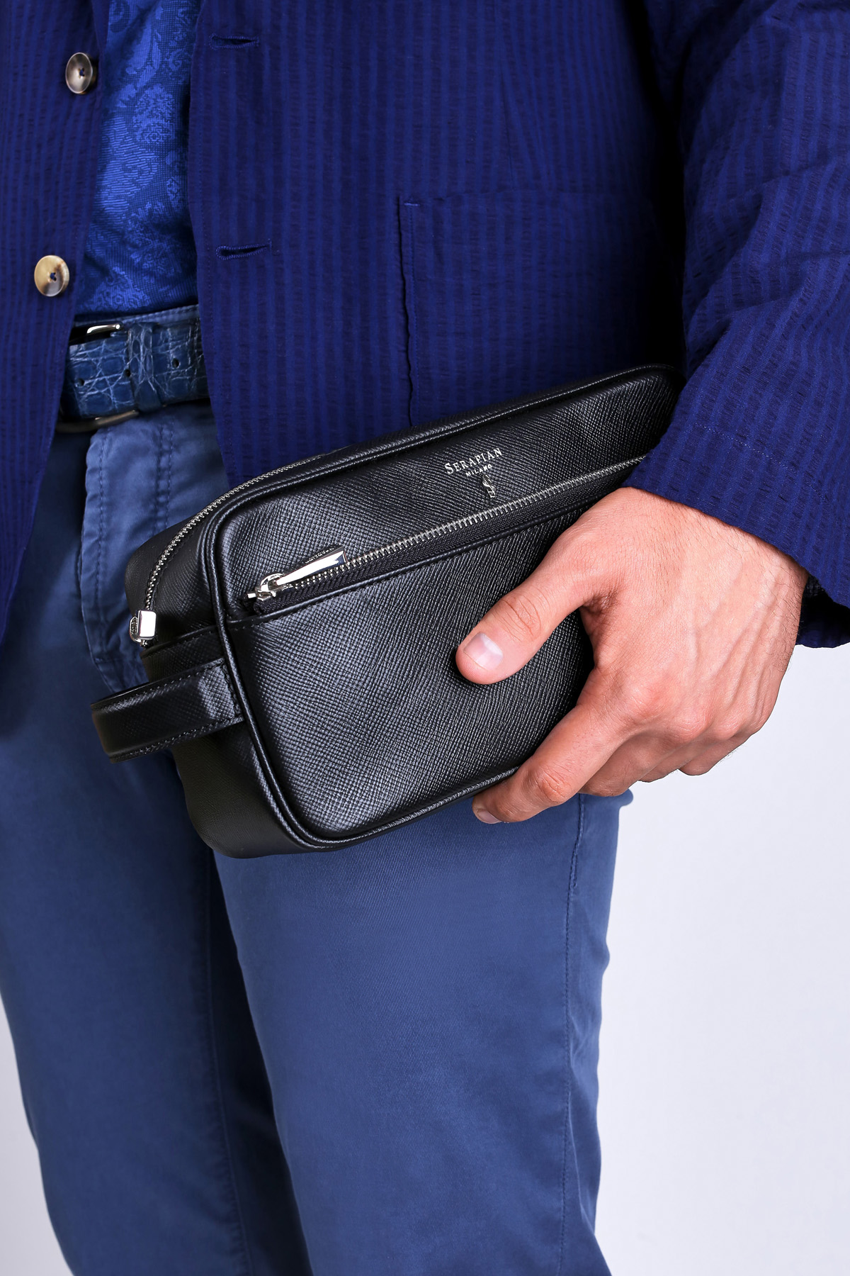 Кожаный несессер в классическом стиле с фирменным сафьяновым тиснением SERAPIAN, цвет черный, размер XS;S;M - фото 2