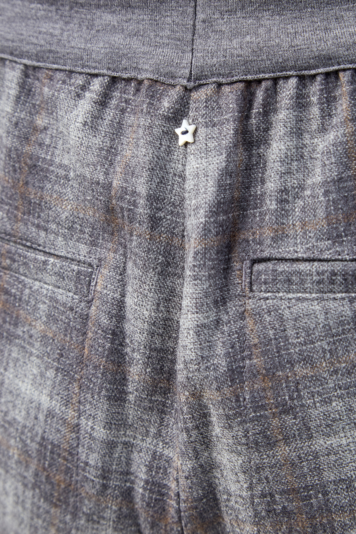 Шерстяные брюки в стиле casual с трикотажной отделкой LORENA ANTONIAZZI, цвет серый, размер 44;48 - фото 6