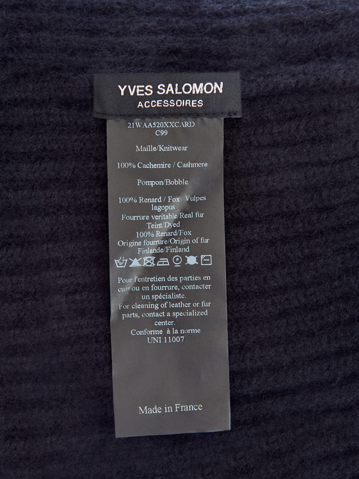 Шапка из фактурной кашемировой пряжи с помпоном YVES SALOMON, цвет черный, размер 40;41;41.5;43;43.5;44;42 - фото 4