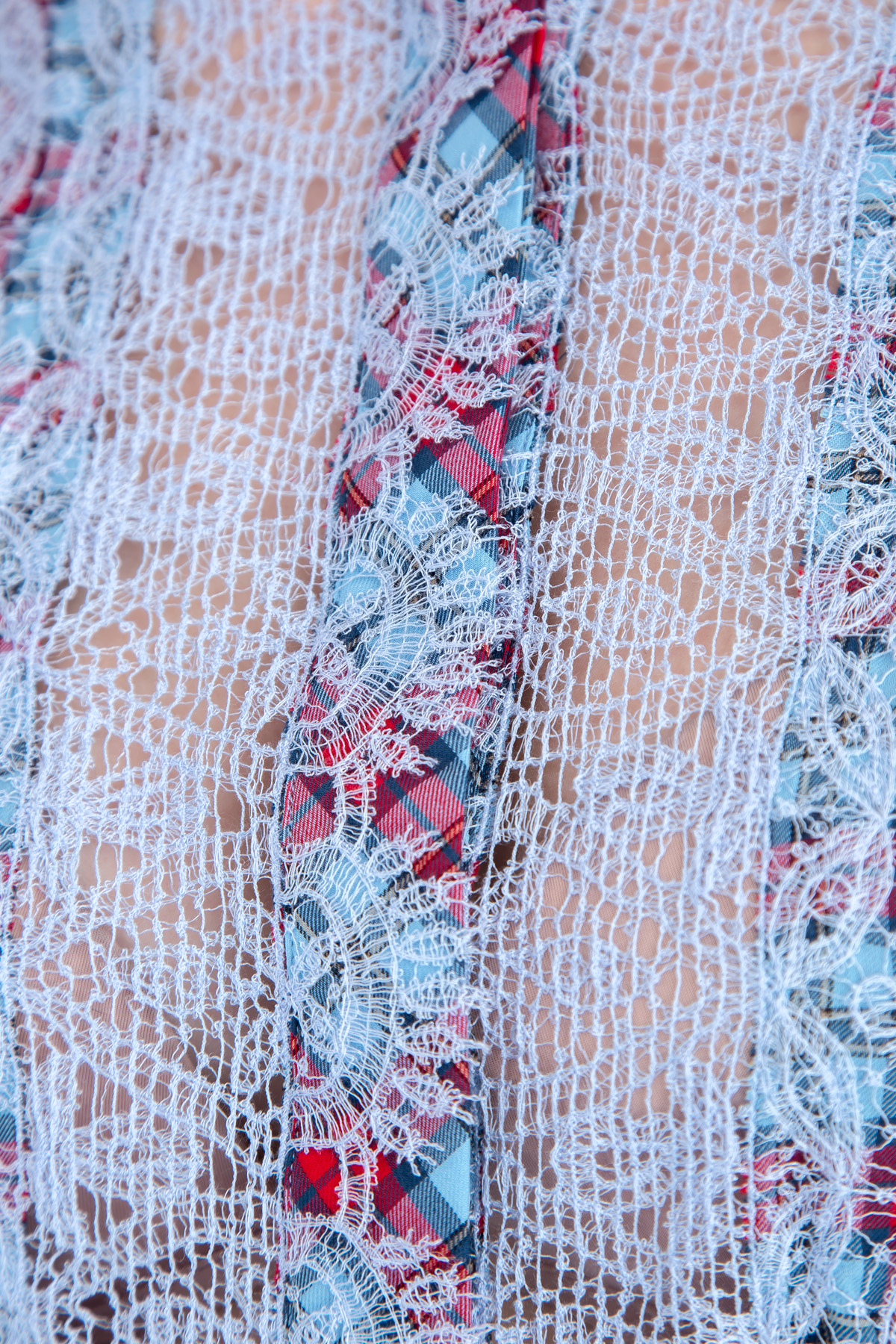 Рубашка асимметричного кроя с принтом в клетку и кружевной отделкой ERMANNO SCERVINO, цвет мульти, размер 40 - фото 5