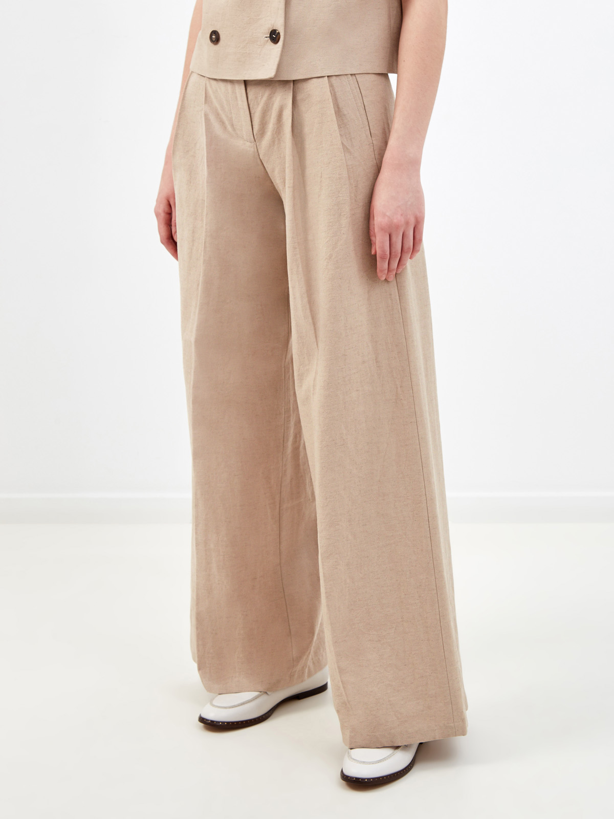 Свободные брюки-палаццо из дышащего хлопка и льна LORENA ANTONIAZZI, цвет бежевый, размер 42;46;38 - фото 3