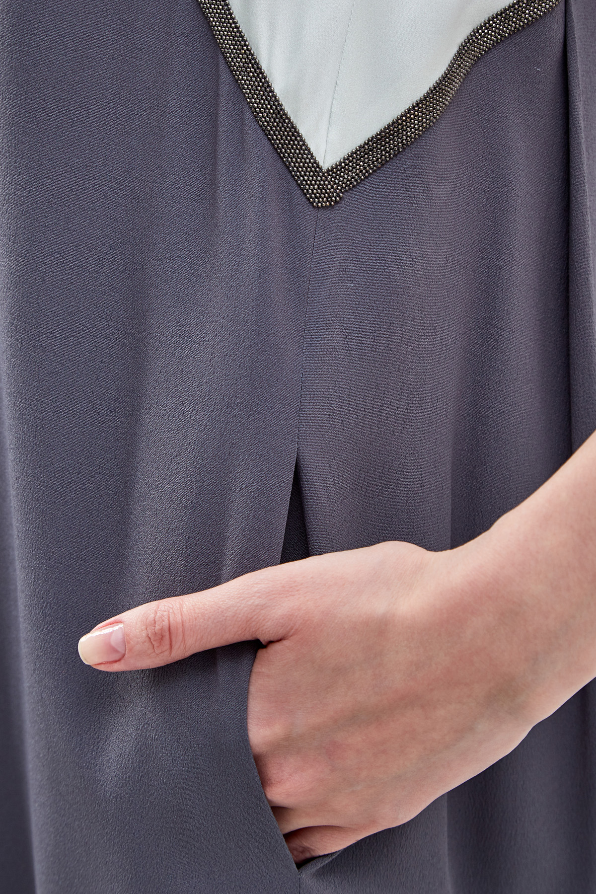 Платье-миди из крепа с мерцающей вышивкой FABIANA FILIPPI, цвет серый, размер 42 - фото 3