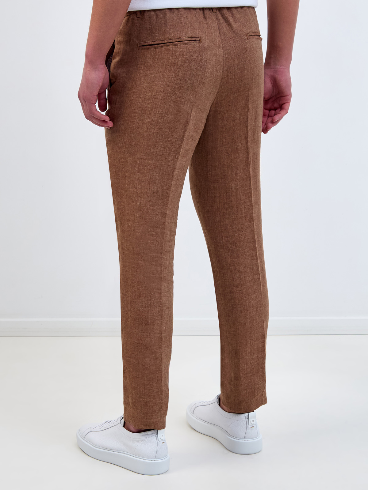 Льняные брюки в стиле sprezzatura с регулируемой кулиской PESERICO, цвет коричневый, размер 48;50;52 - фото 4