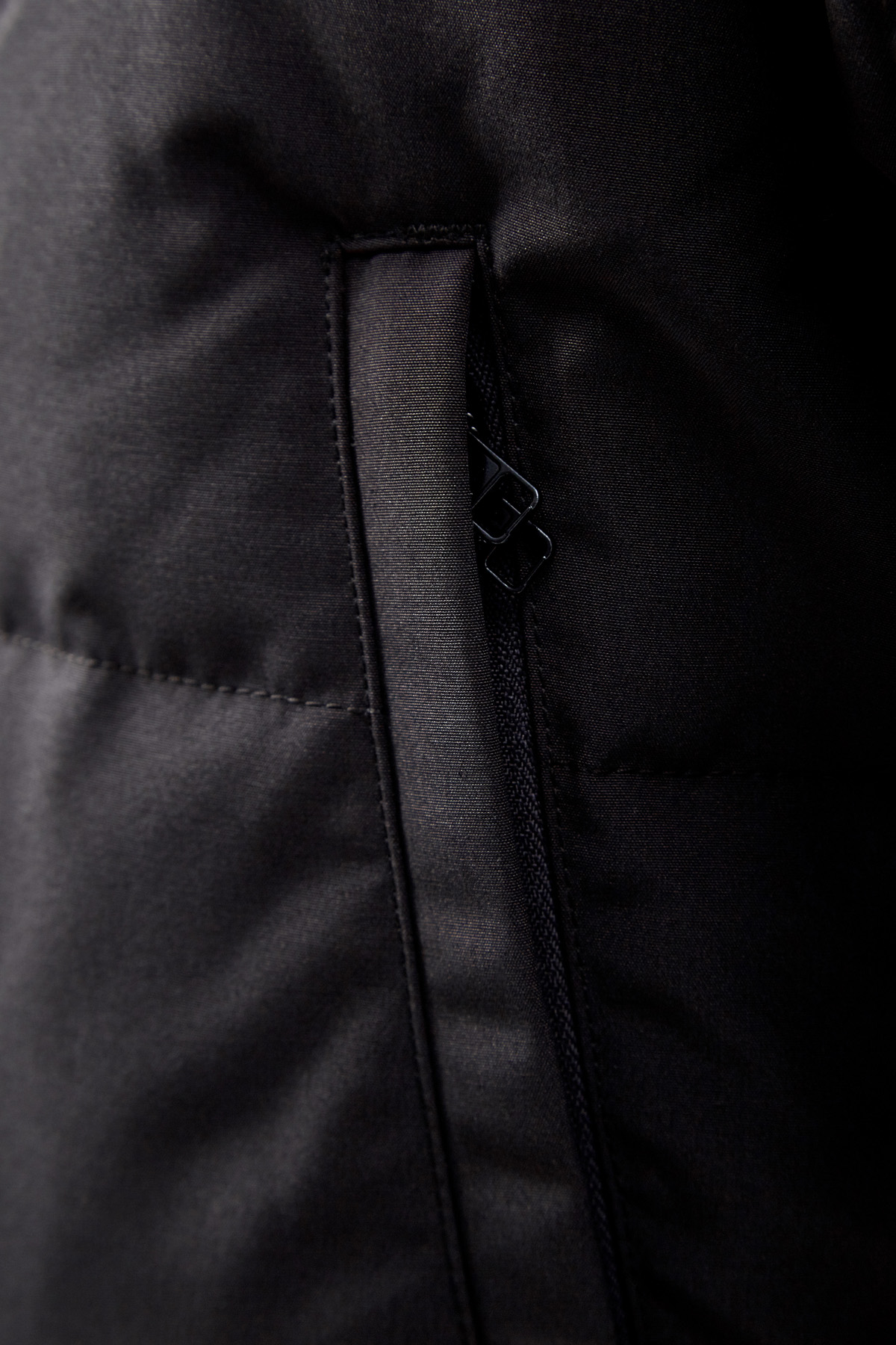 Пуховик Wyndham с потайными манжетами и двойными карманами CANADA GOOSE, цвет черный, размер 2XL - фото 5