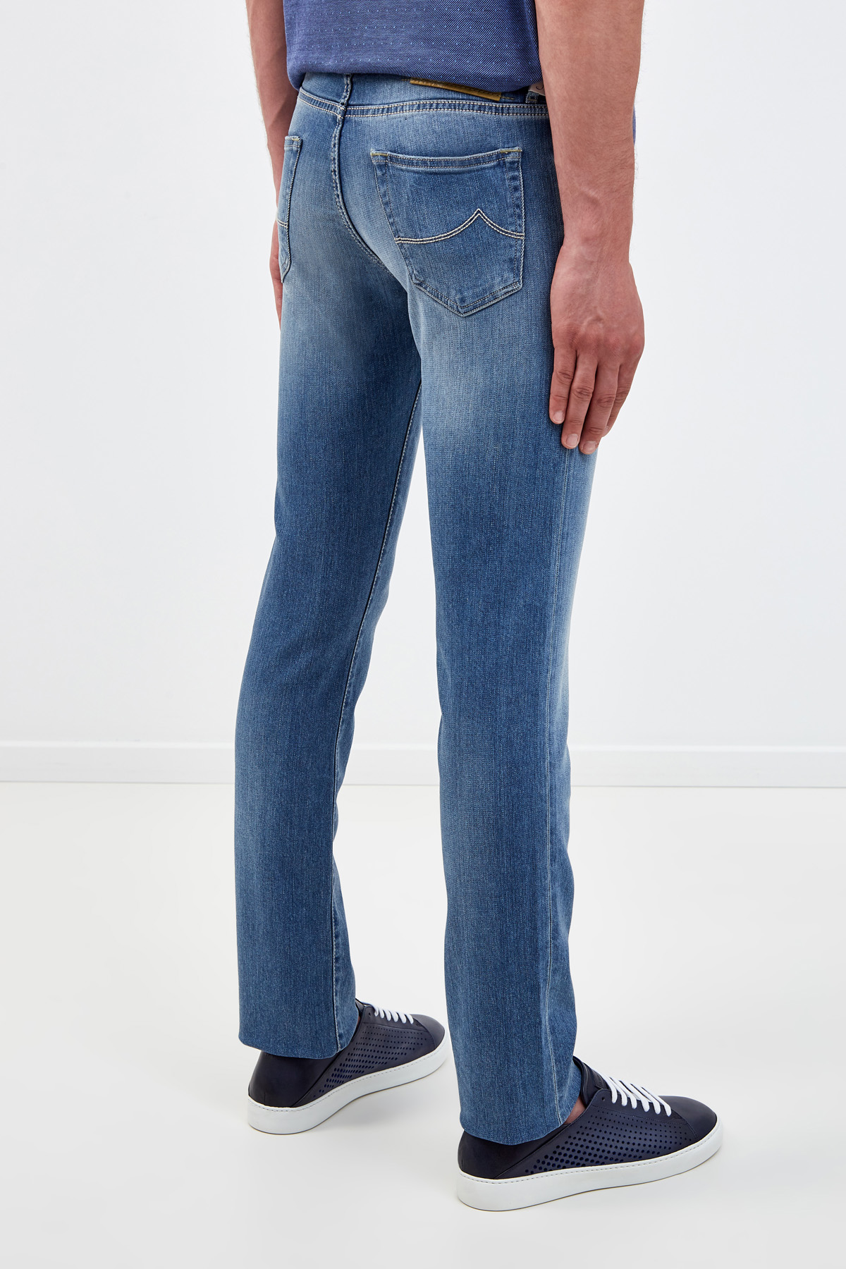 Классические джинсы прямого кроя из денима с ароматической пропиткой JACOB COHEN, цвет синий, размер 48;52;54;54;56;46 - фото 4