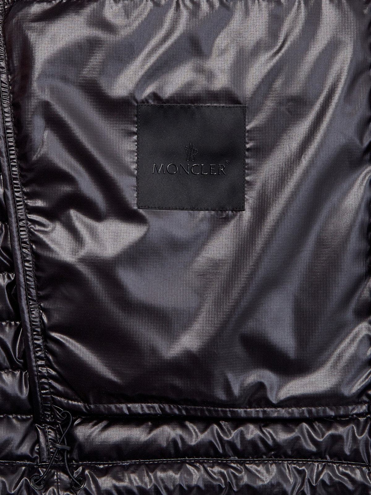 Стеганый жилет Aptera из блестящей ткани рипстоп с пуховым утеплителем MONCLER, цвет черный, размер XL;2XL;3XL;L - фото 6