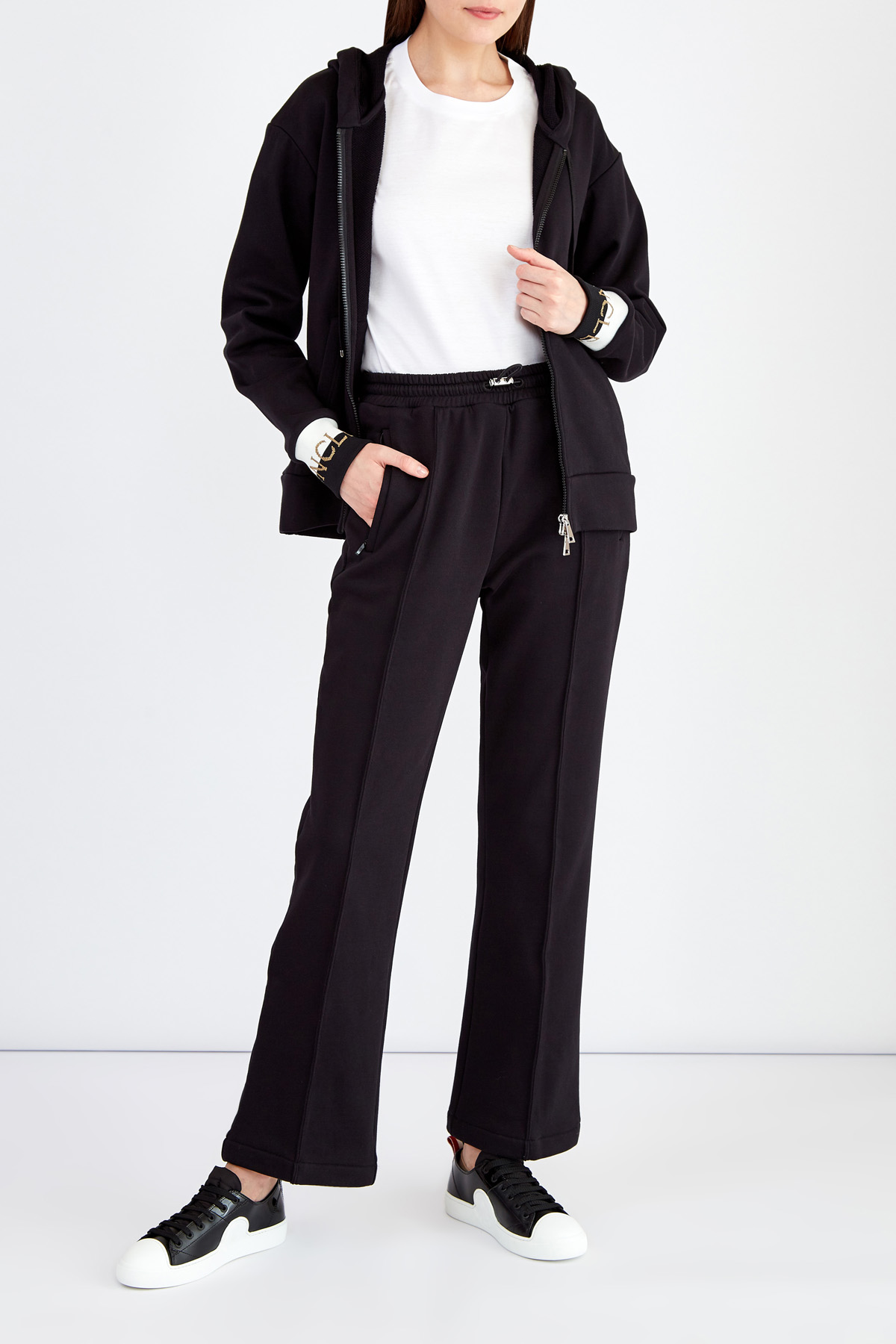 Расклешенные брюки из плотного футера с поясом на кулиске MONCLER, цвет черный, размер 44 - фото 2