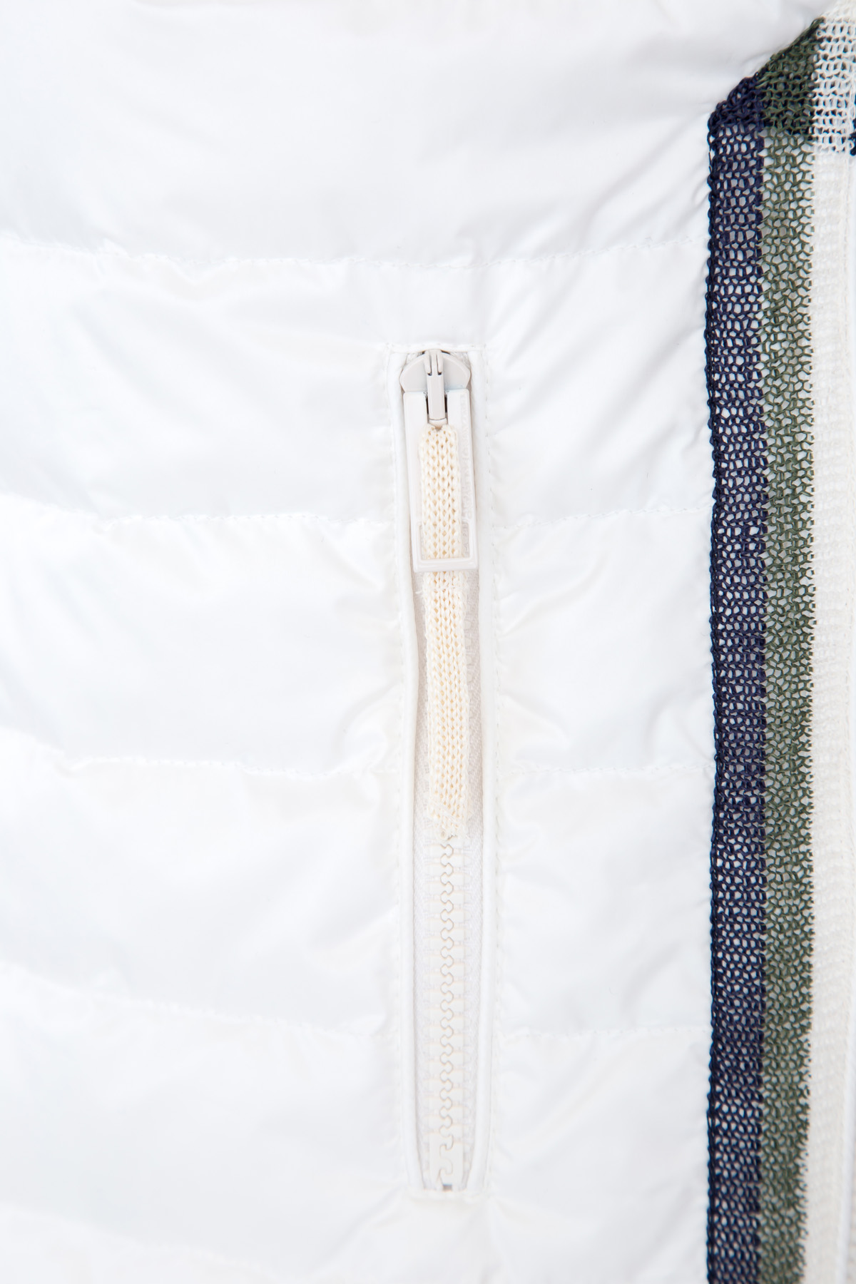 Жилет в стиле спортшик с вышивкой ручной работы и вязаной отделкой ERMANNO SCERVINO, цвет белый, размер 38;40 - фото 5