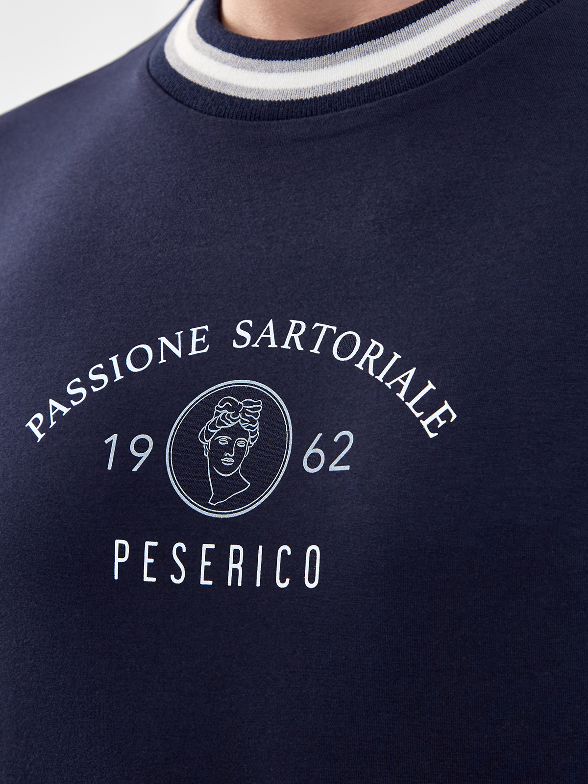 Хлопковая футболка с контрастной отделкой и принтом PESERICO, цвет синий, размер 48 - фото 5