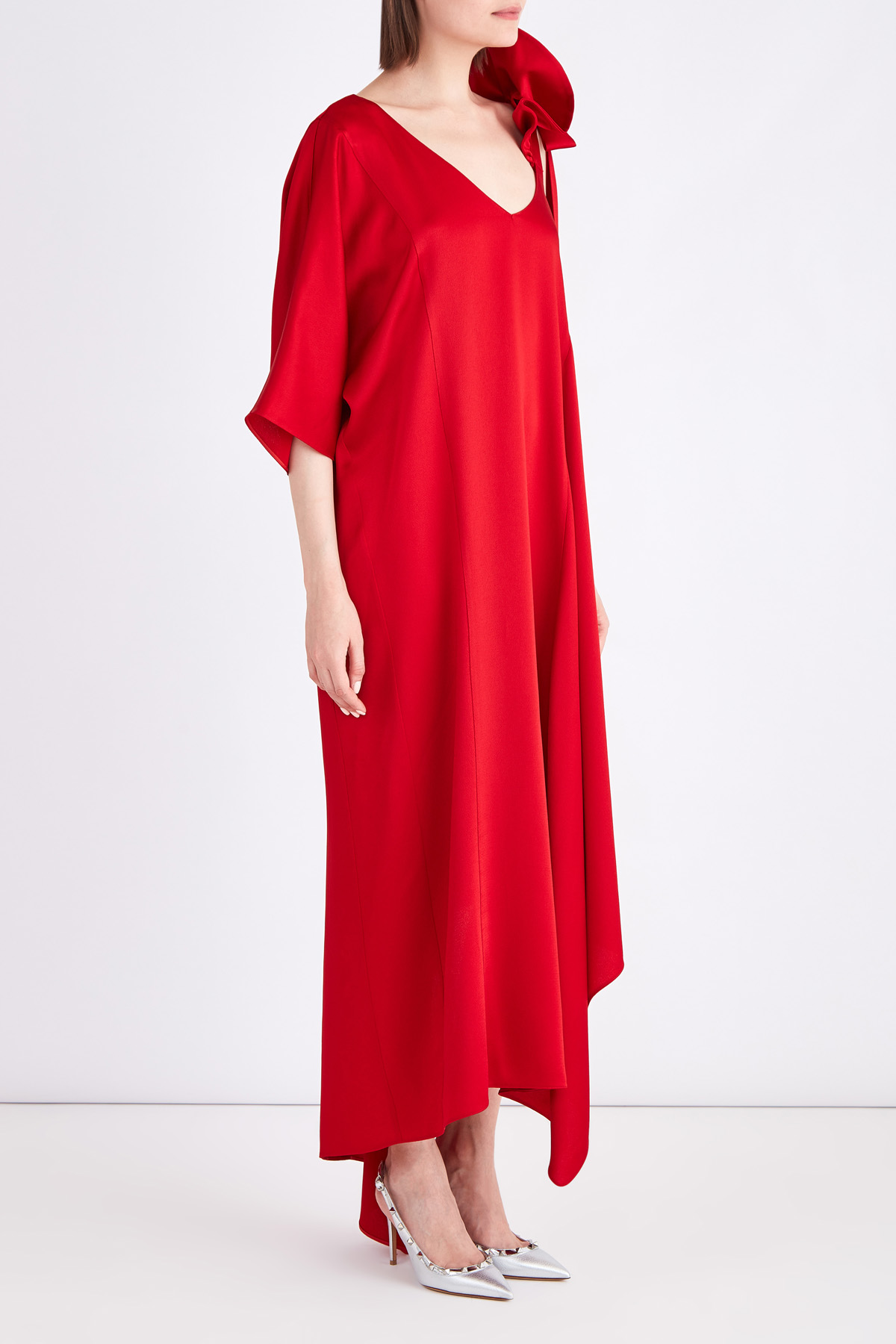Асимметричное свободное платье из тисненого атласа алого цвета VALENTINO, размер 38;40 - фото 3