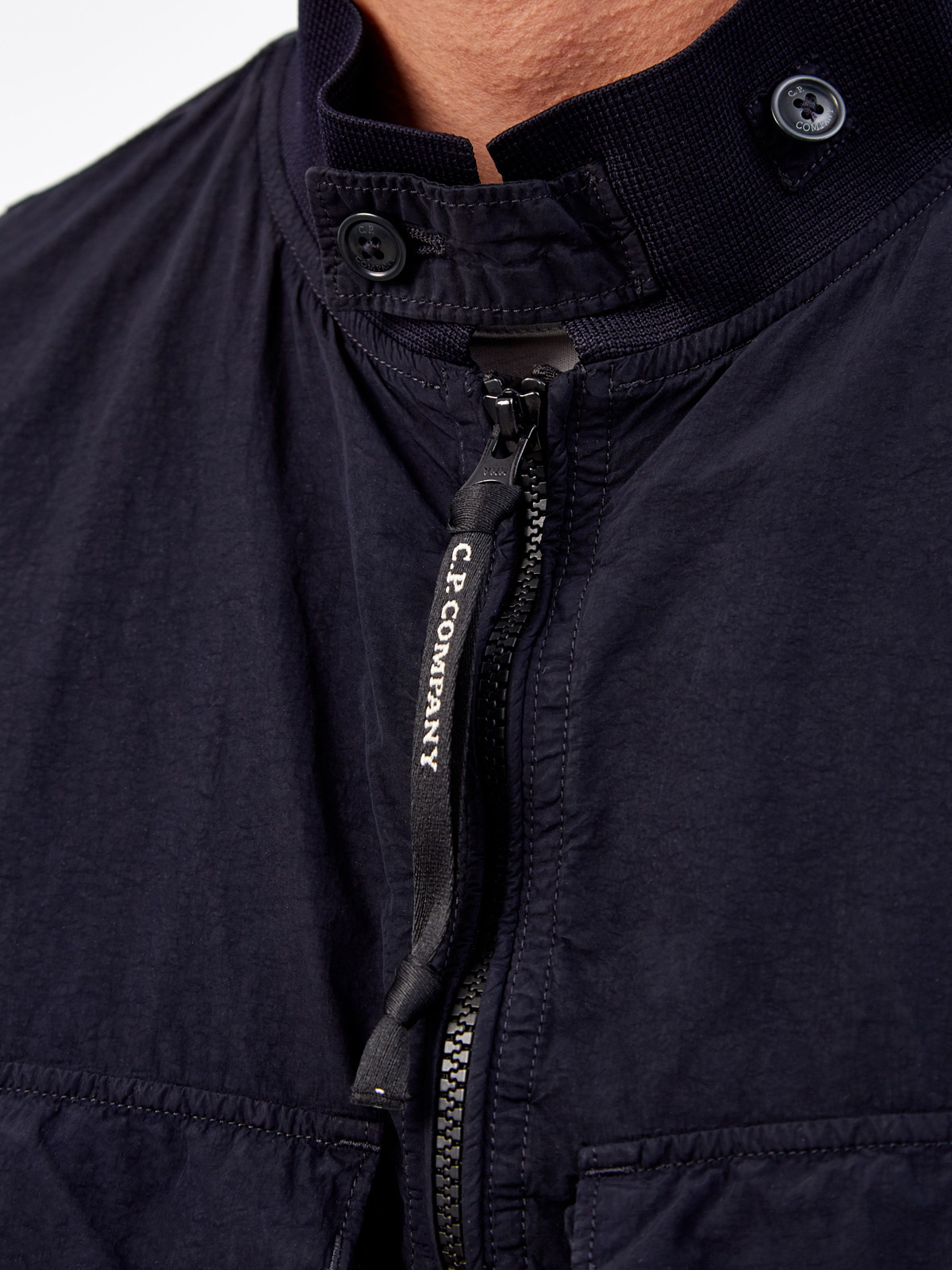 Куртка из окрашенного вручную нейлона Flatt Nylon с макро-карманами C.P.COMPANY, цвет синий, размер M;XL;L - фото 5