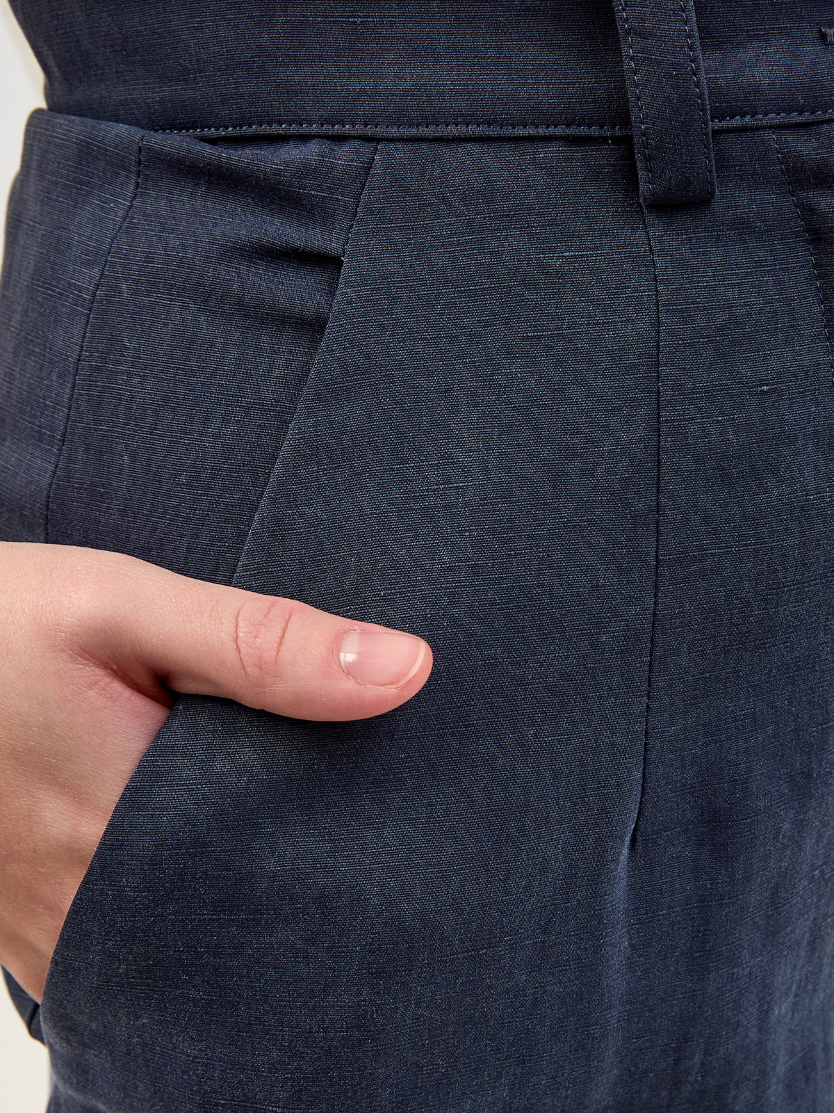 Высокие брюки из окрашенного вручную хлопка и льна с защипами GENTRYPORTOFINO, цвет синий, размер 38;40;42;46 - фото 5