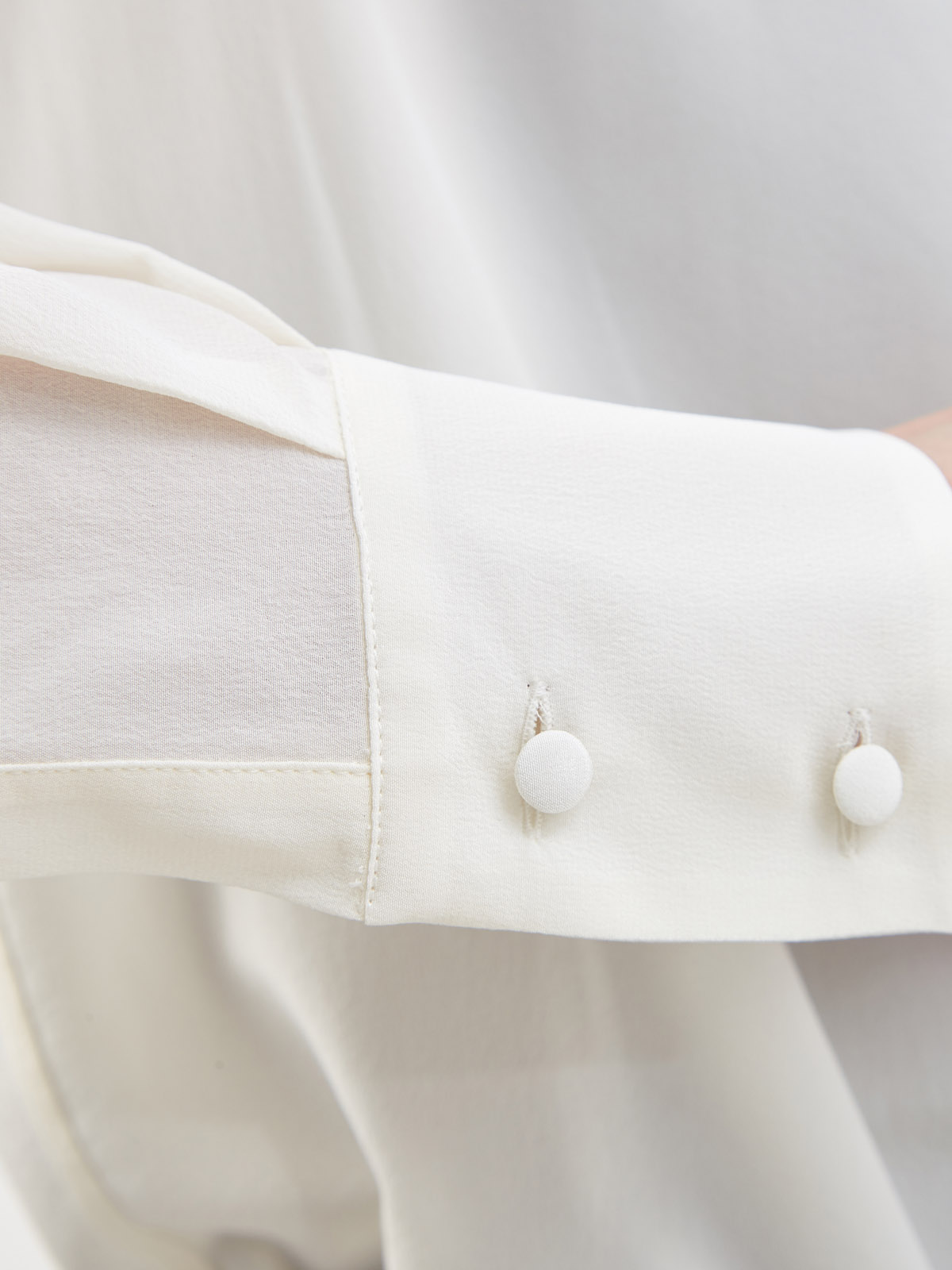 Шелковая блуза с V-образным вырезом на запах ETRO, цвет белый, размер 40;42;44;46 - фото 5