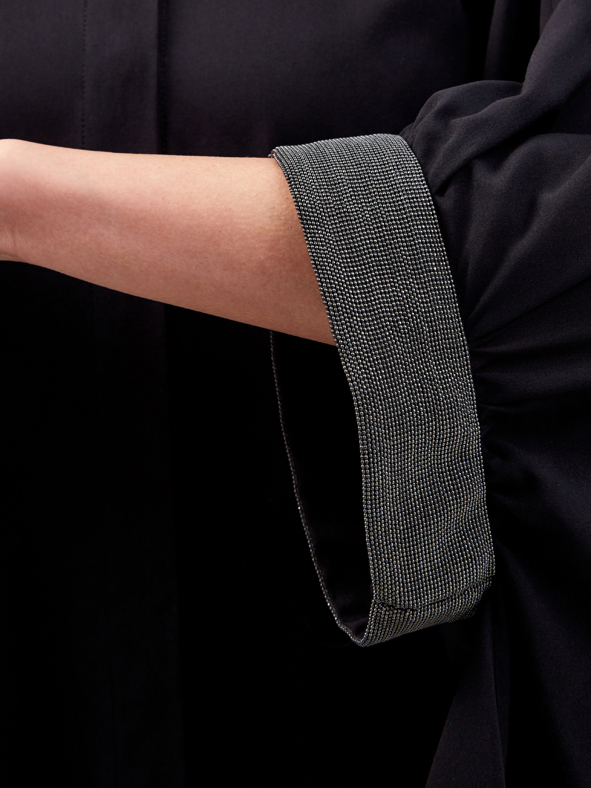 Удлиненная рубашка Tunic из эластичного шелкового жоржета BRUNELLO CUCINELLI, цвет черный, размер 44 - фото 3