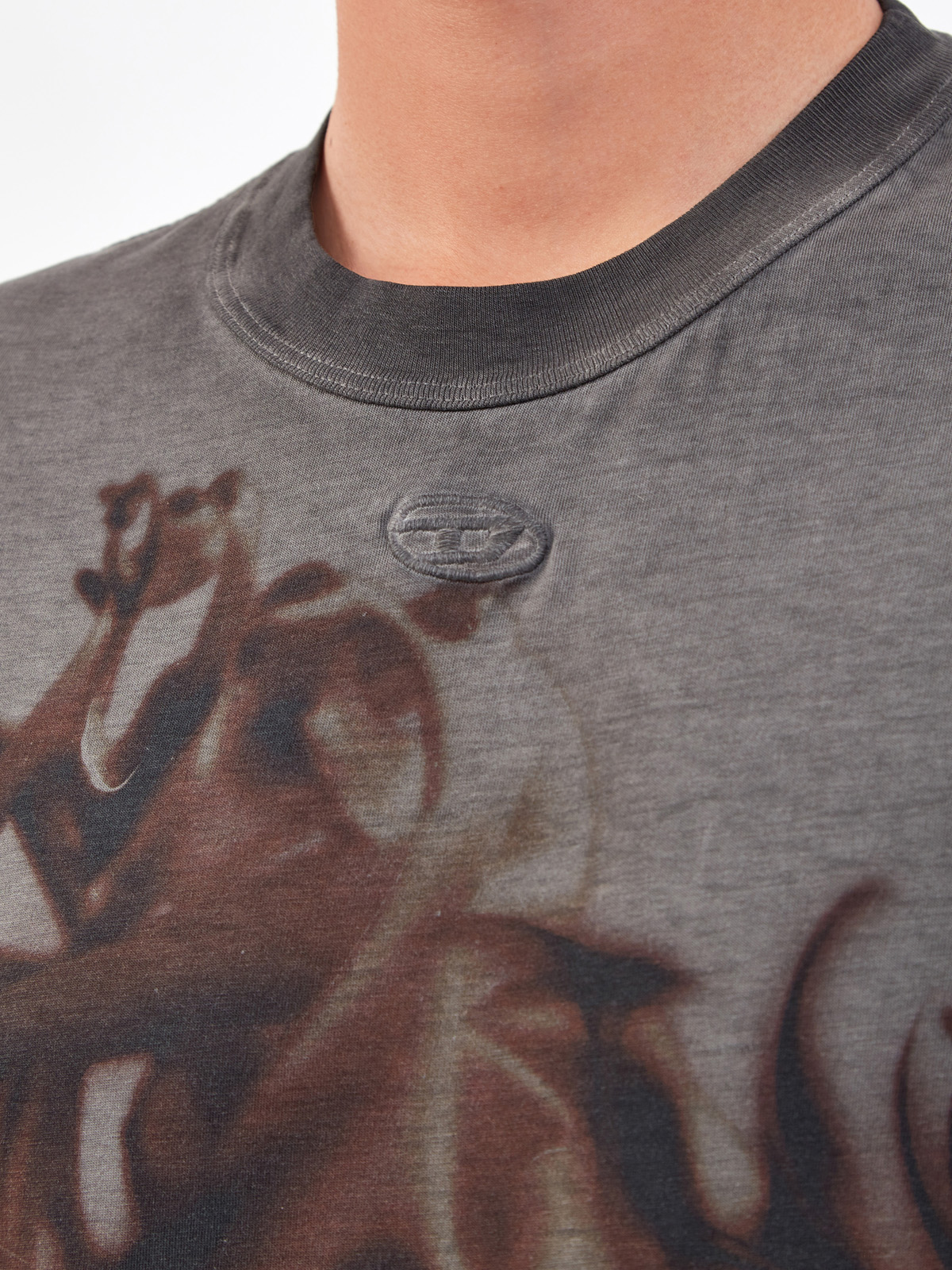 Свободная футболка с принтом в стиле граффити и логотипом DIESEL, цвет серый, размер S;L;XL;M - фото 5