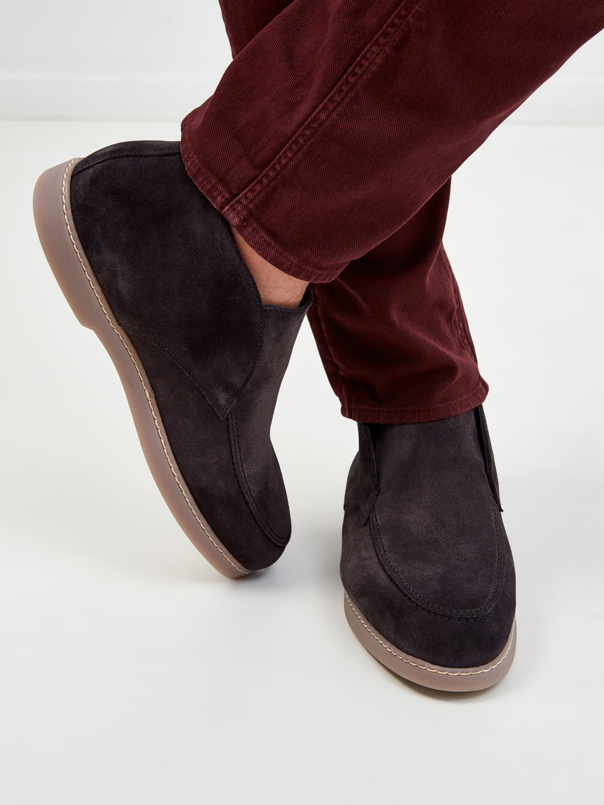 Замшевые ботинки с отделкой из густого меха DOUCAL'S, цвет коричневый, размер 40.5;41;41.5;42;42.5;43;43.5;44 - фото 2