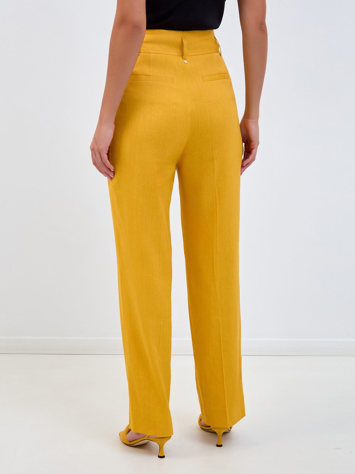 Прямые брюки из льна и вискозы с вязаной деталью на шлевке LORENA ANTONIAZZI, цвет желтый, размер 40;42;44 - фото 4