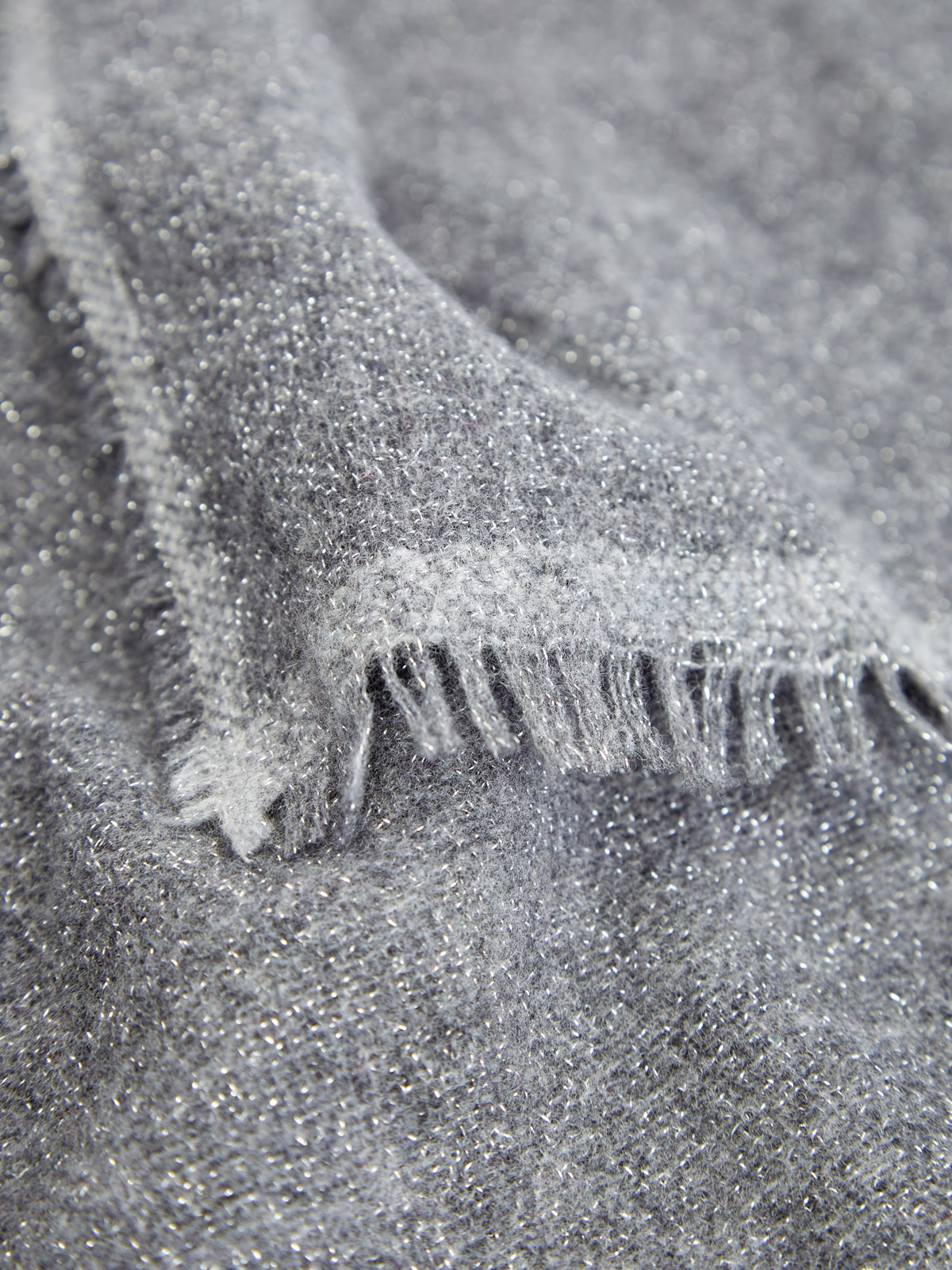 Шарф из тонкой шерсти с волокнами кашемира и нитью ламе LORENA ANTONIAZZI, цвет серый, размер S - фото 2