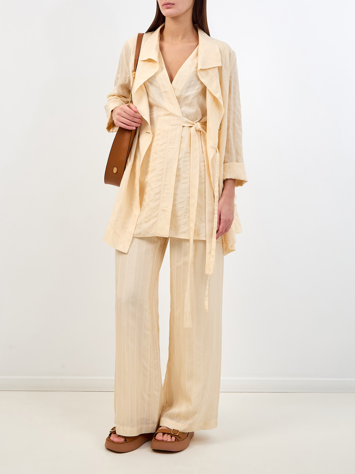 Легкая блуза без рукавов с фактурной прострочкой и поясом-лентой GENTRYPORTOFINO, цвет бежевый, размер 40;42 - фото 2