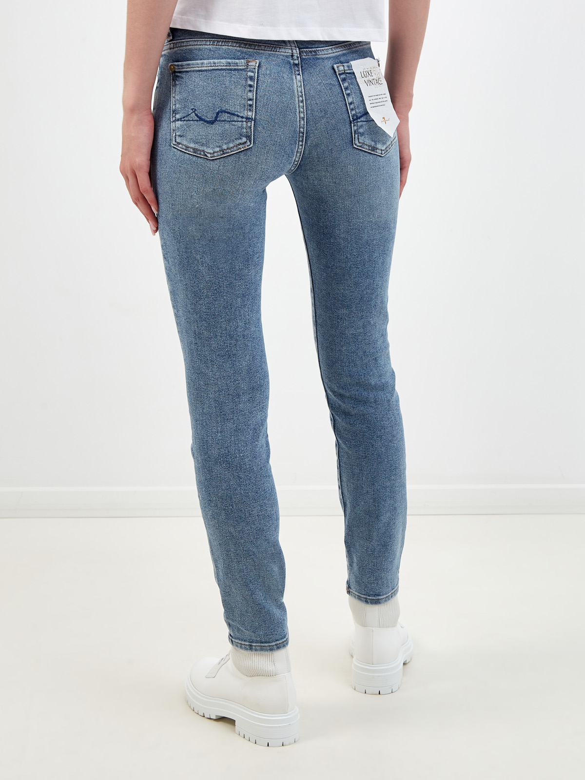 Облегающие джинсы Roxanne с контрастной прострочкой 7 FOR ALL MANKIND, цвет голубой, размер S;S;M;M;L;L - фото 4