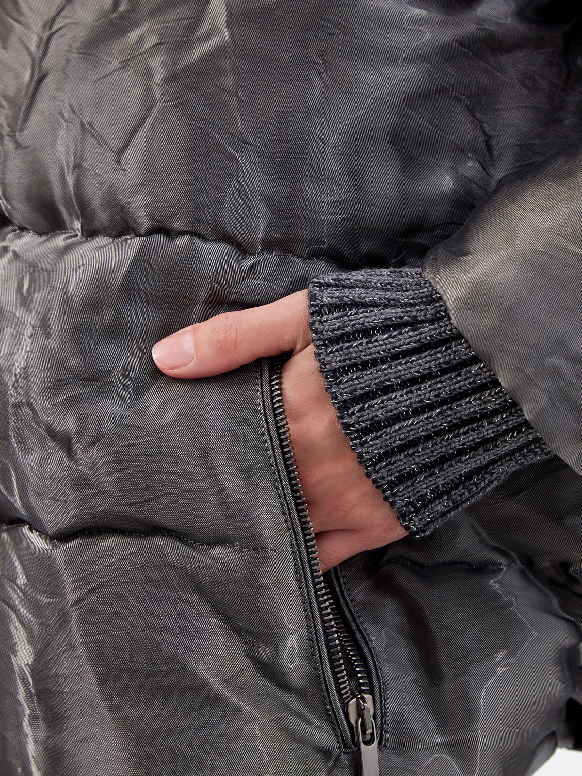 Куртка из жатой глянцевой ткани с кулиской по низу LORENA ANTONIAZZI, цвет серый, размер 40;42 - фото 5