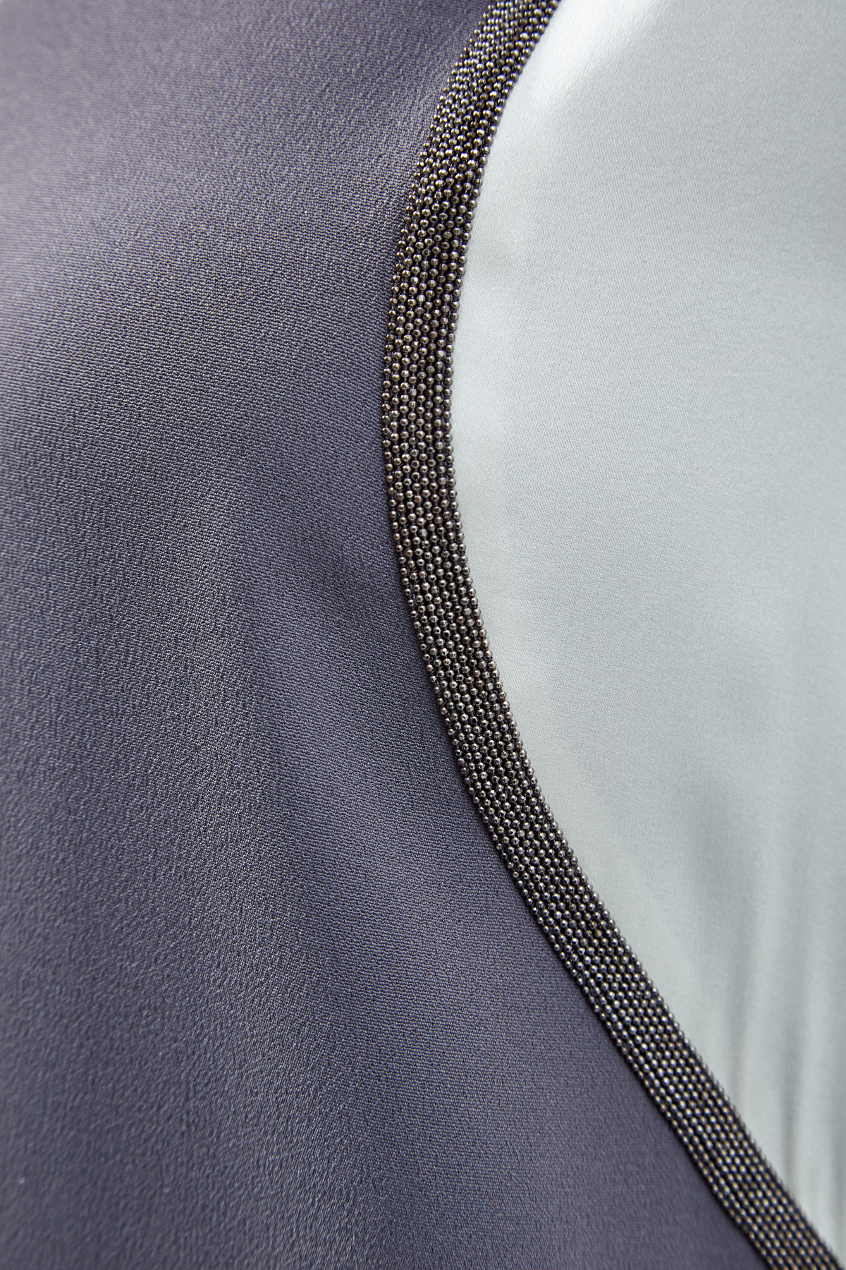Платье-миди из крепа с мерцающей вышивкой FABIANA FILIPPI, цвет серый, размер 42 - фото 4